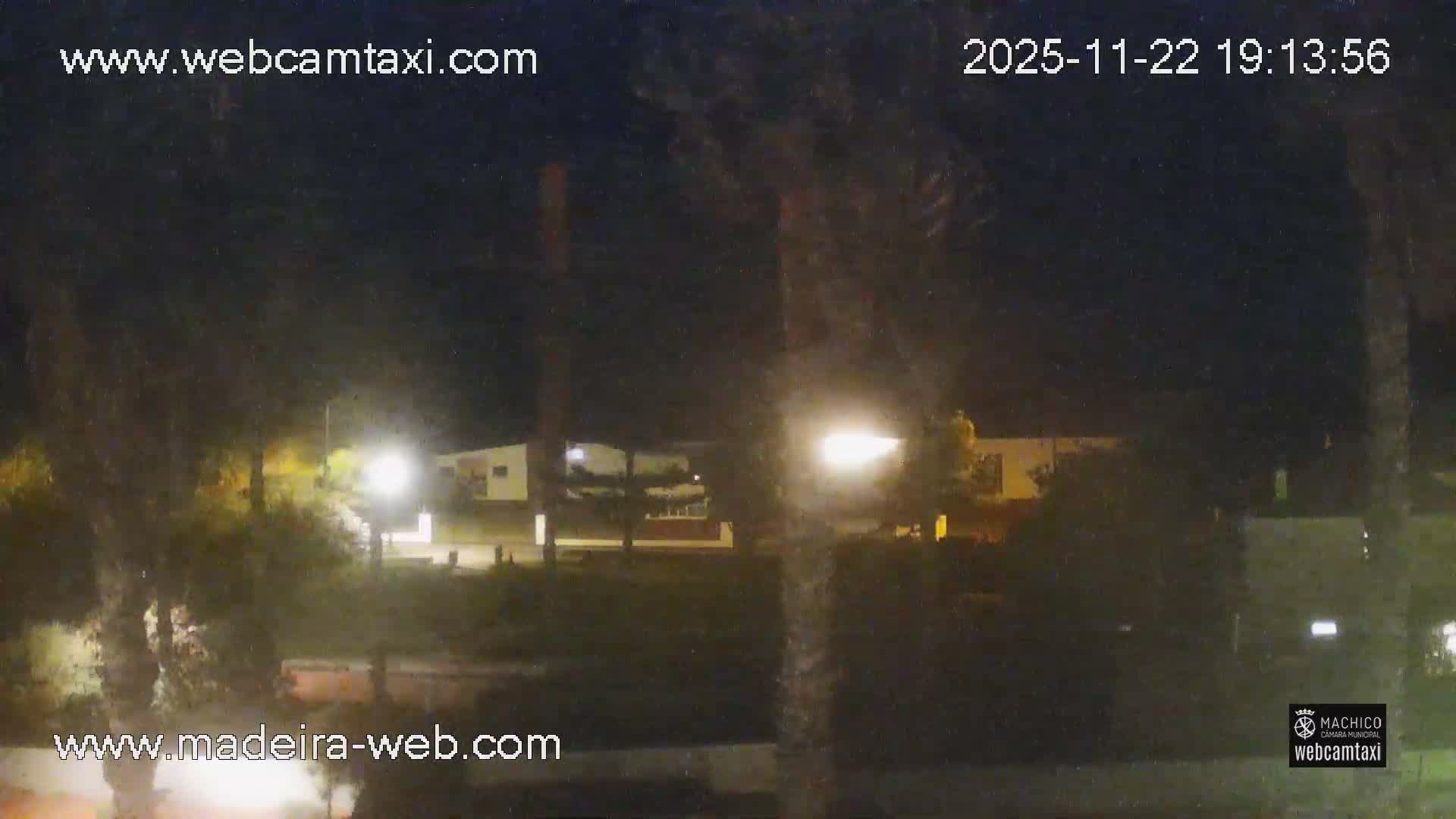 Porto da Cruz , Praia da Alagoa Beach Live Cam - Machico, Madeira, Portugal