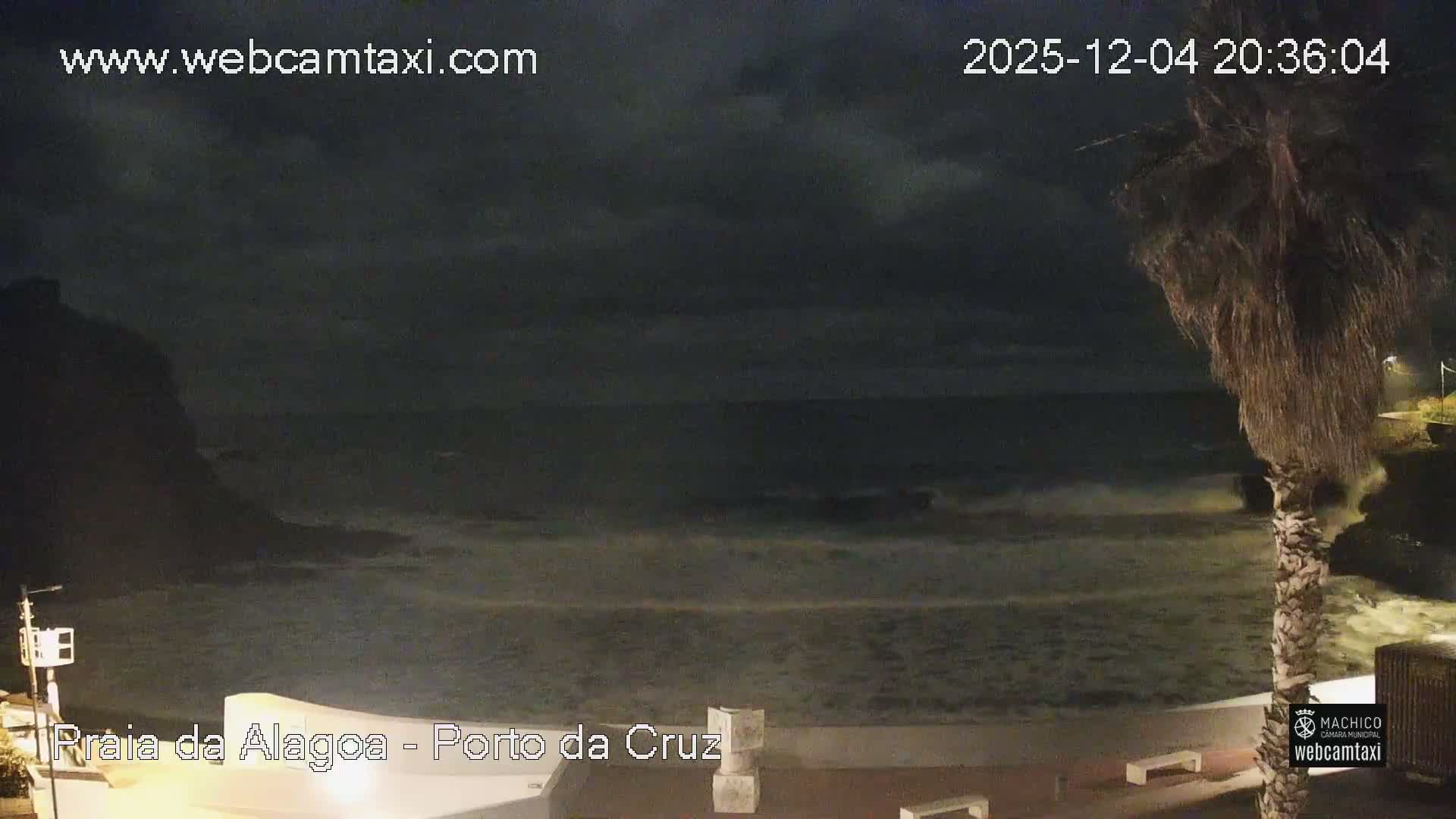 Porto da Cruz , Praia da Alagoa Beach Live Cam - Machico, Madeira, Portugal