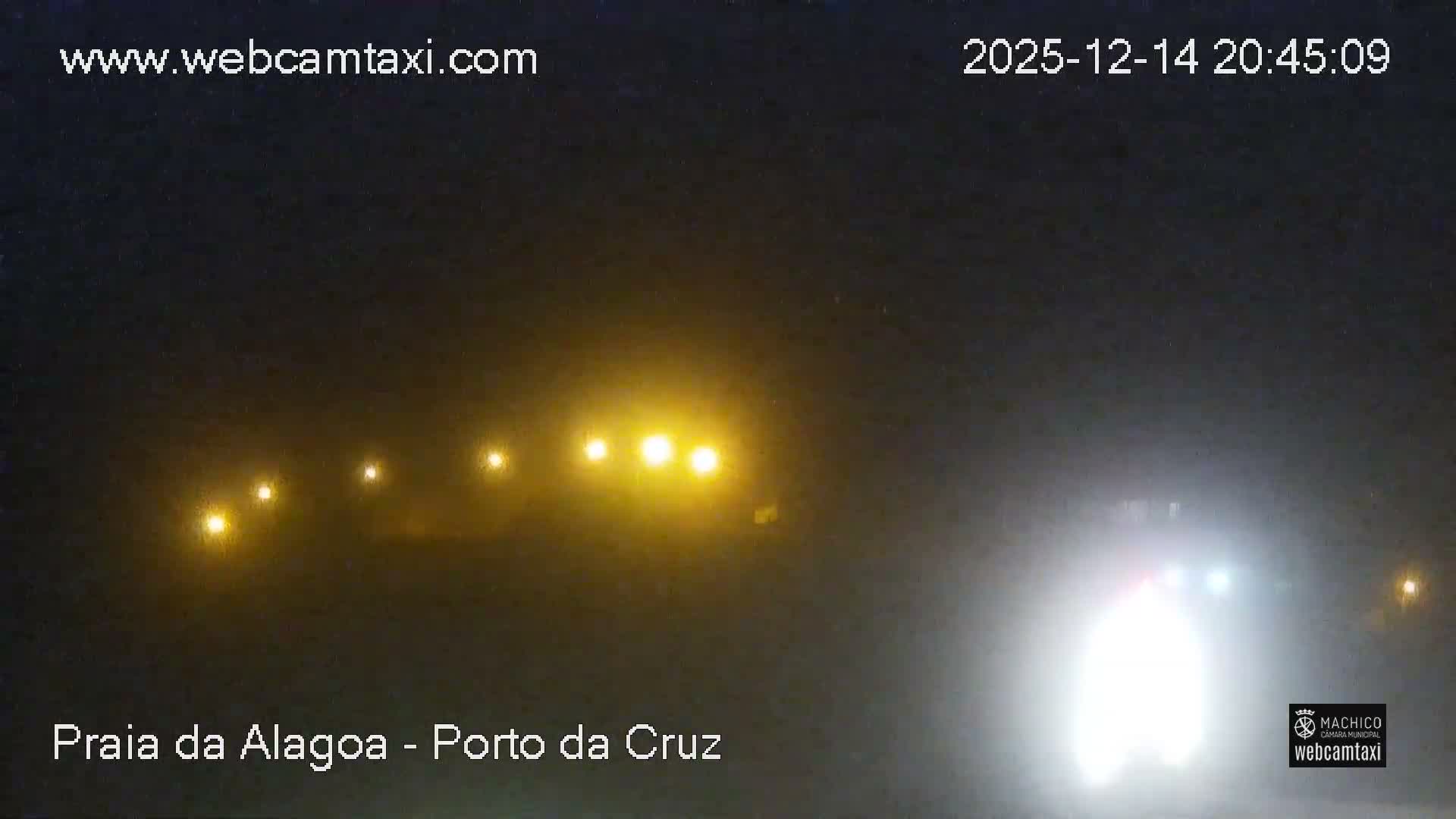 Porto da Cruz , Praia da Alagoa Beach Live Cam - Machico, Madeira, Portugal