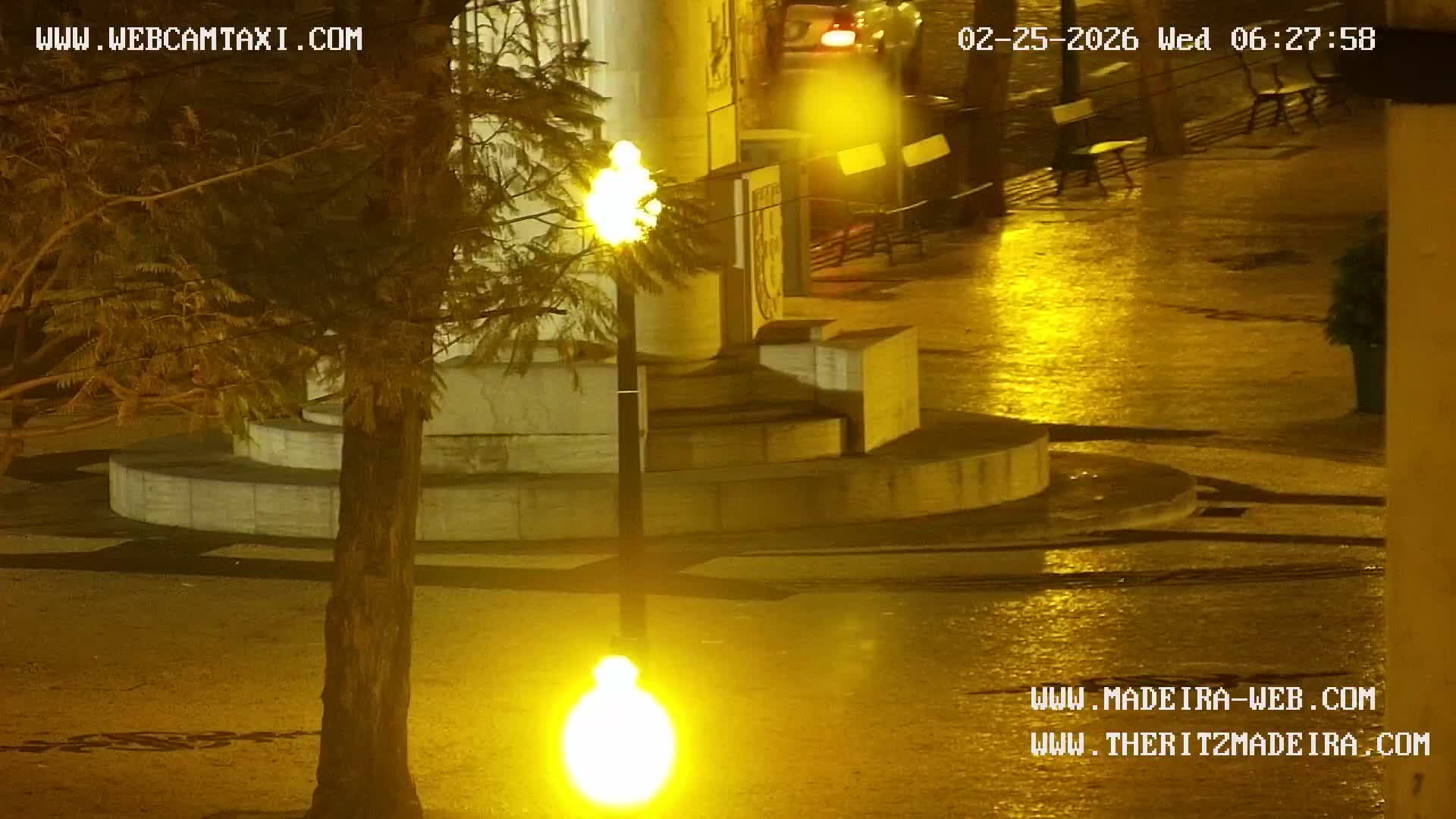 Ritz, Avenida Arriaga Avenue & Joao Goncalves Zarco Statue Live Cam - Funchal, Madeira, Portugal