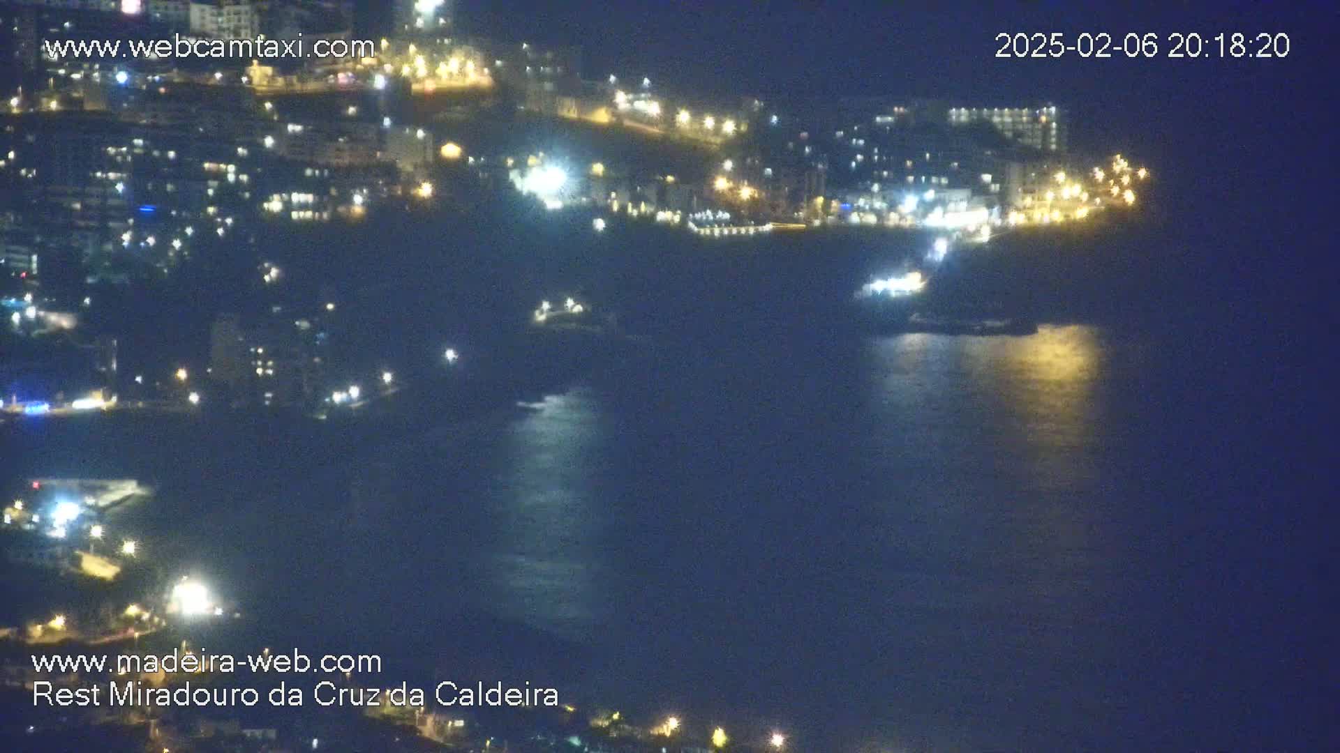 Cruz da Caldeira & West Fucnhal Skyline Live Cam - Camara de Lobos, Madeira, Portugal