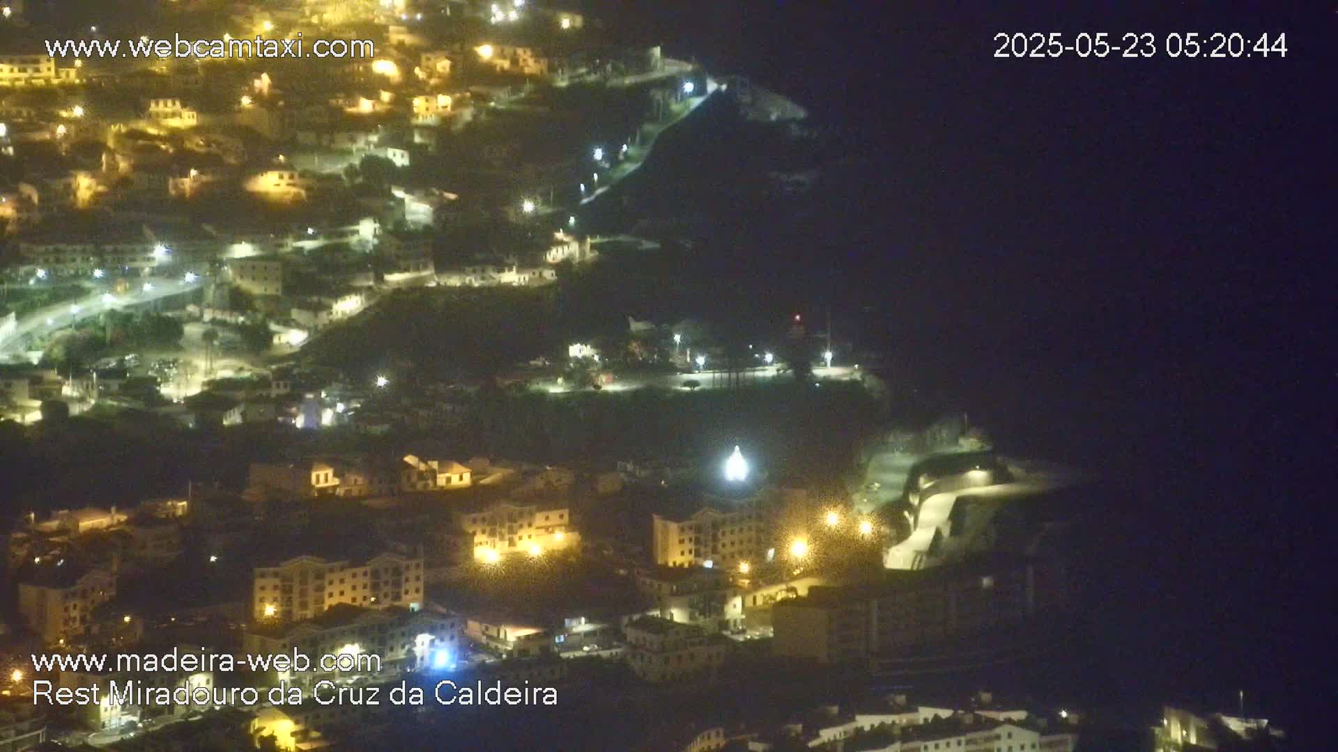 Cruz da Caldeira & West Fucnhal Skyline Live Cam - Camara de Lobos, Madeira, Portugal