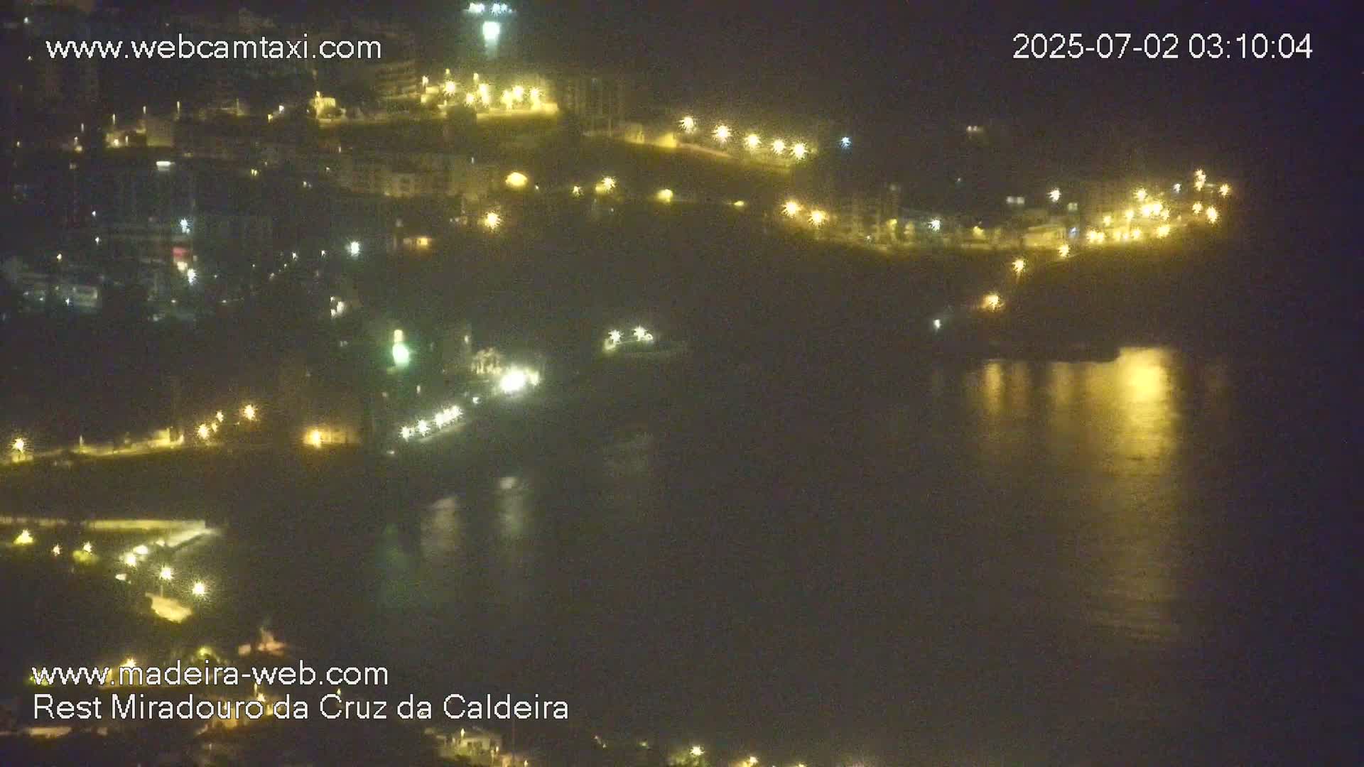 Cruz da Caldeira & West Fucnhal Skyline Live Cam - Camara de Lobos, Madeira, Portugal