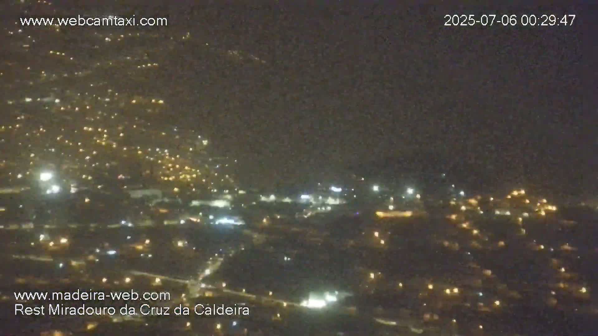 Cruz da Caldeira & West Fucnhal Skyline Live Cam - Camara de Lobos, Madeira, Portugal