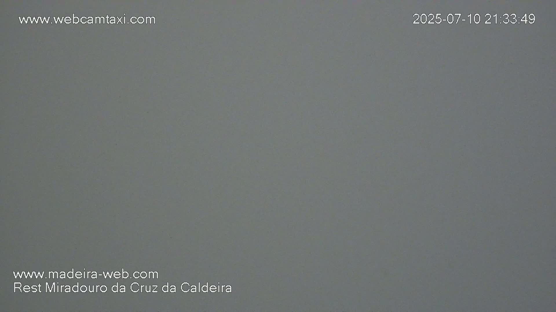 Cruz da Caldeira & West Fucnhal Skyline Live Cam - Camara de Lobos, Madeira, Portugal
