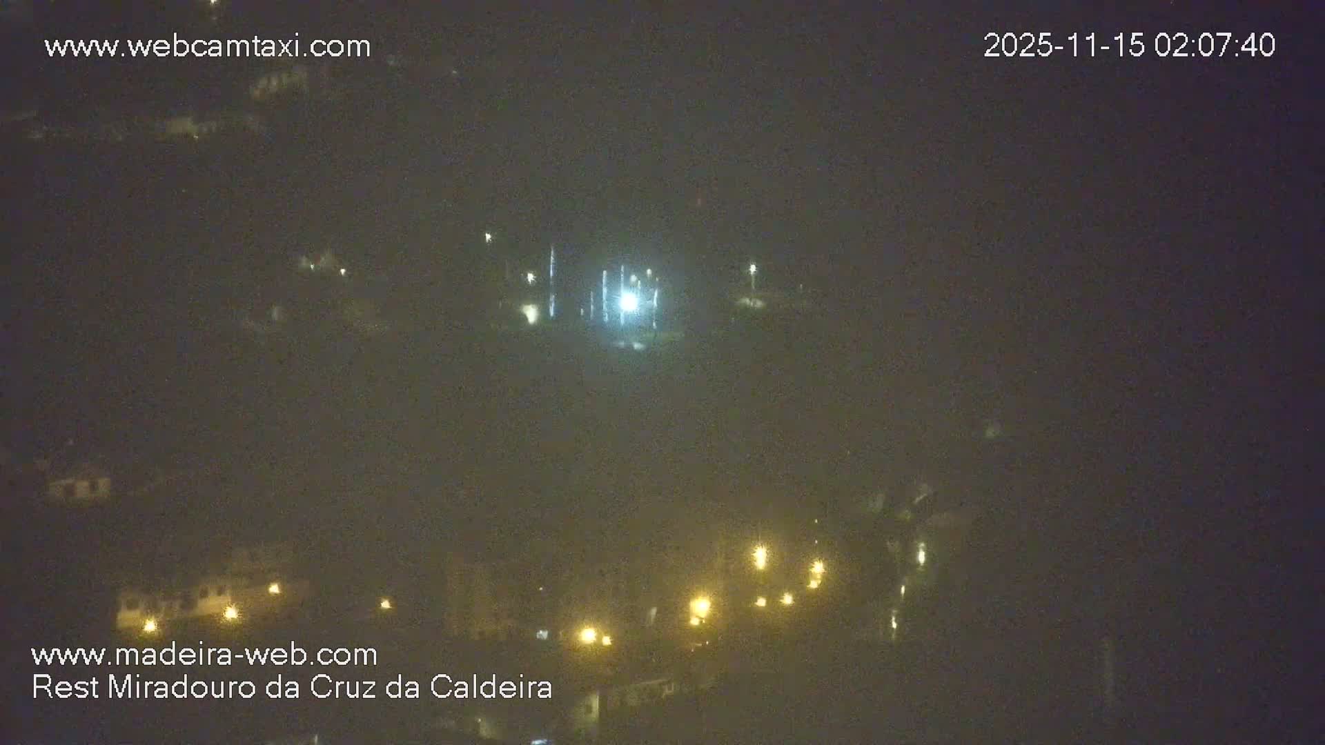 Cruz da Caldeira & West Fucnhal Skyline Live Cam - Camara de Lobos, Madeira, Portugal