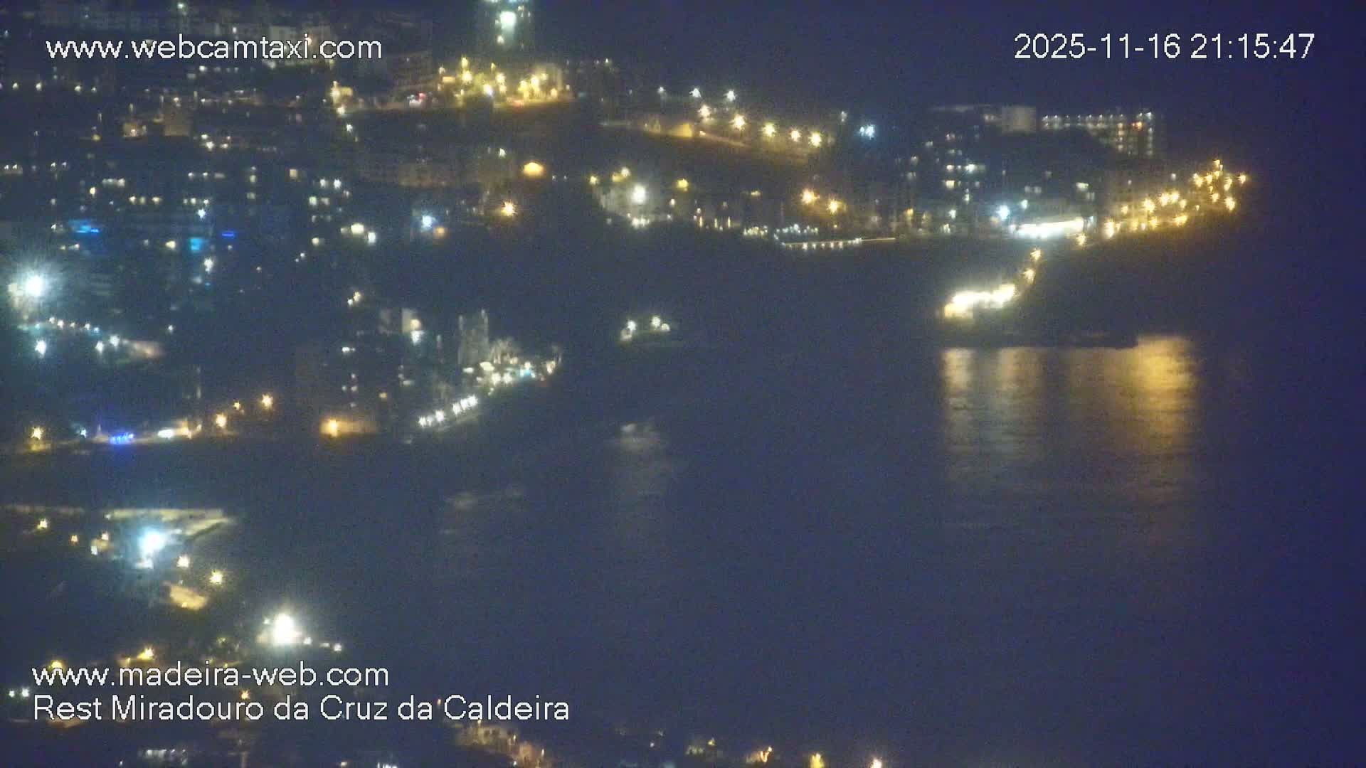 Cruz da Caldeira & West Fucnhal Skyline Live Cam - Camara de Lobos, Madeira, Portugal