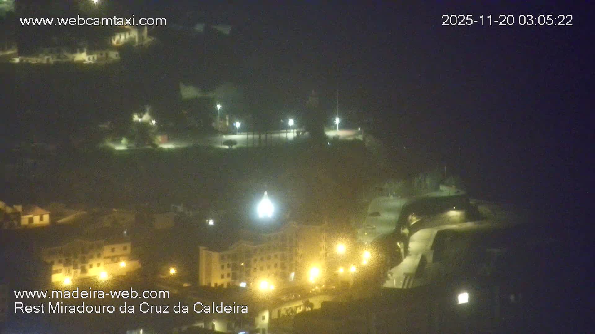 Cruz da Caldeira & West Fucnhal Skyline Live Cam - Camara de Lobos, Madeira, Portugal