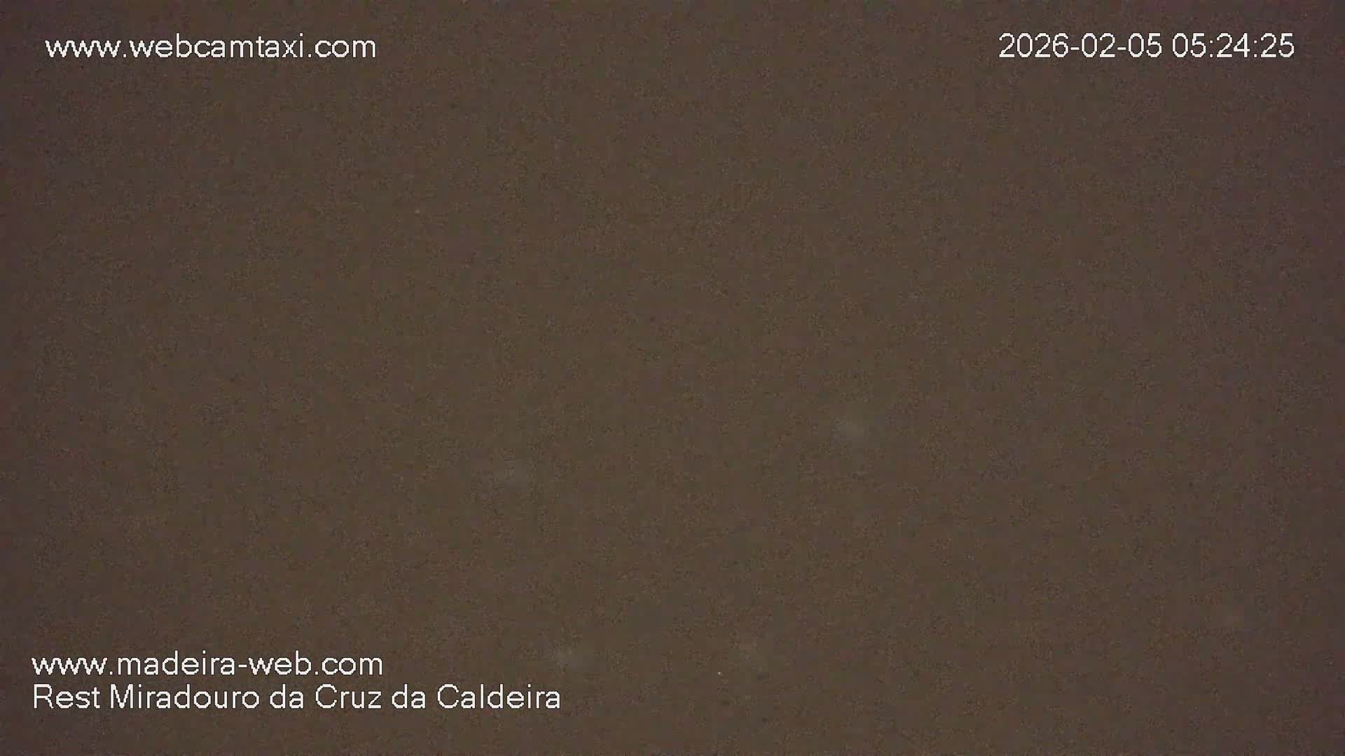 Cruz da Caldeira & West Fucnhal Skyline Live Cam - Camara de Lobos, Madeira, Portugal