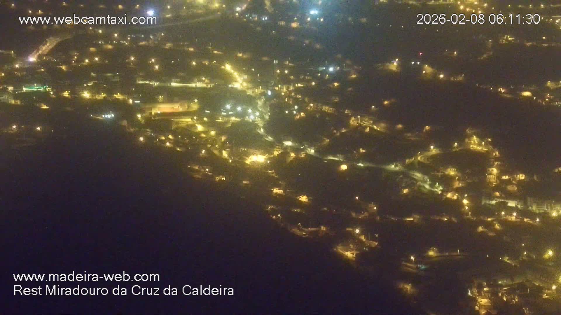 Cruz da Caldeira & West Fucnhal Skyline Live Cam - Camara de Lobos, Madeira, Portugal