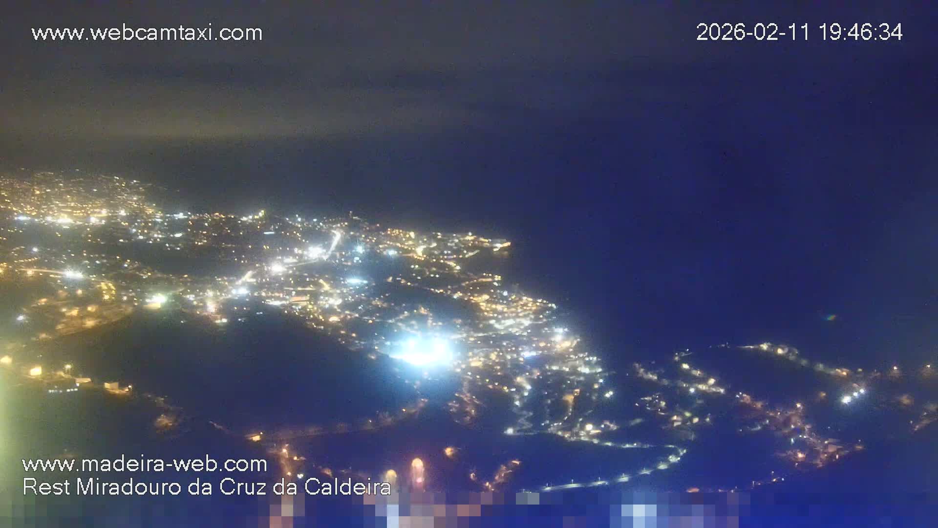 Cruz da Caldeira & West Fucnhal Skyline Live Cam - Camara de Lobos, Madeira, Portugal