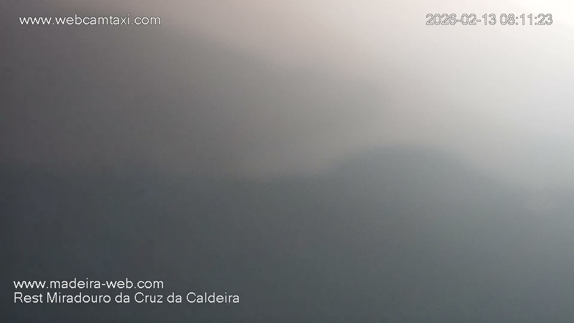 Cruz da Caldeira & West Fucnhal Skyline Live Cam - Camara de Lobos, Madeira, Portugal