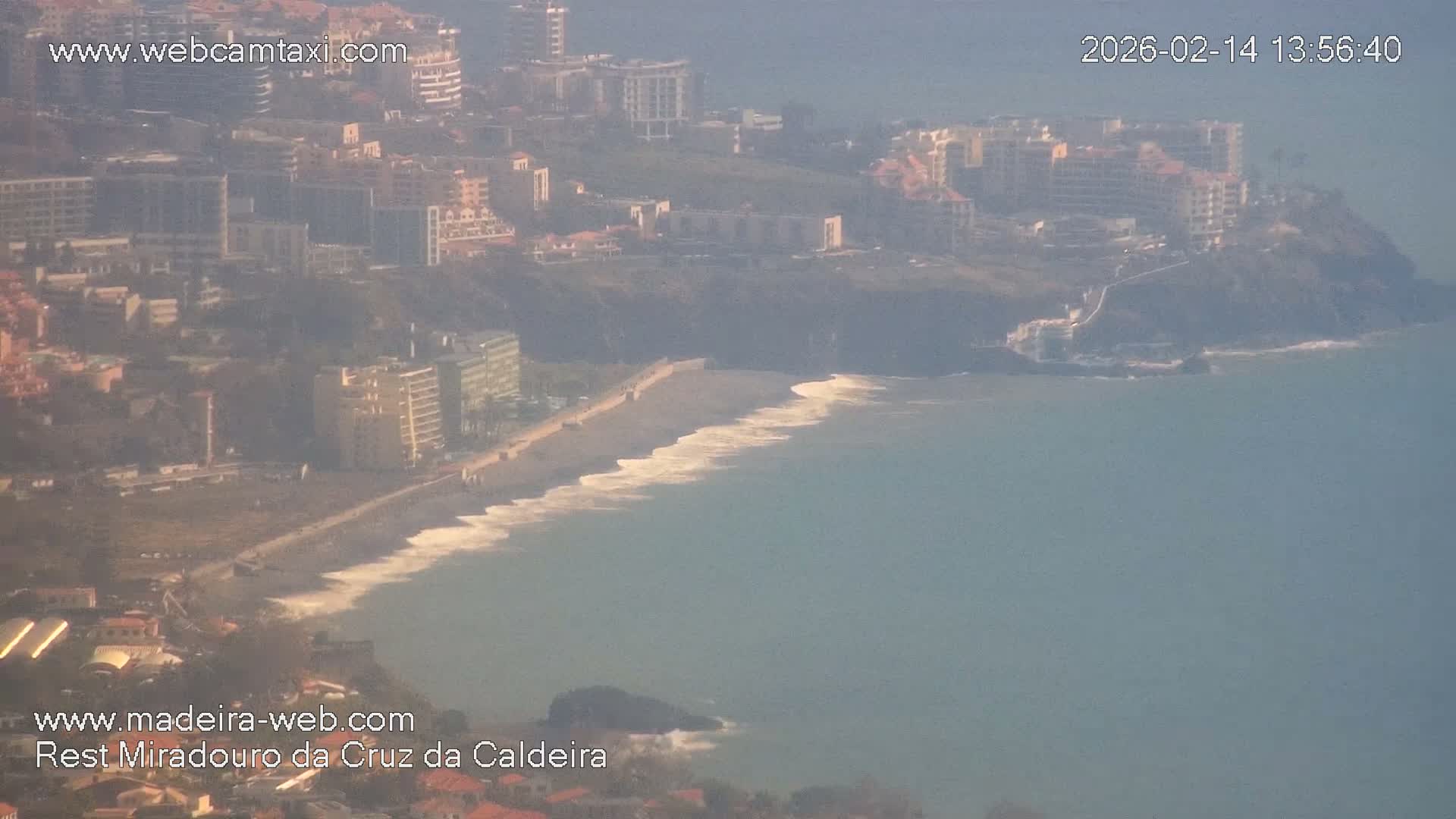 Cruz da Caldeira & West Fucnhal Skyline Live Cam - Camara de Lobos, Madeira, Portugal