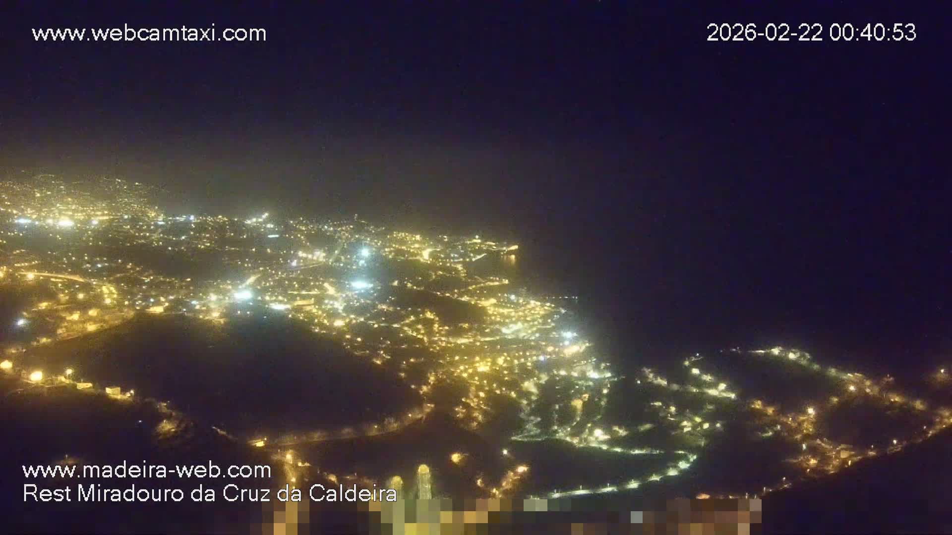Cruz da Caldeira & West Fucnhal Skyline Live Cam - Camara de Lobos, Madeira, Portugal
