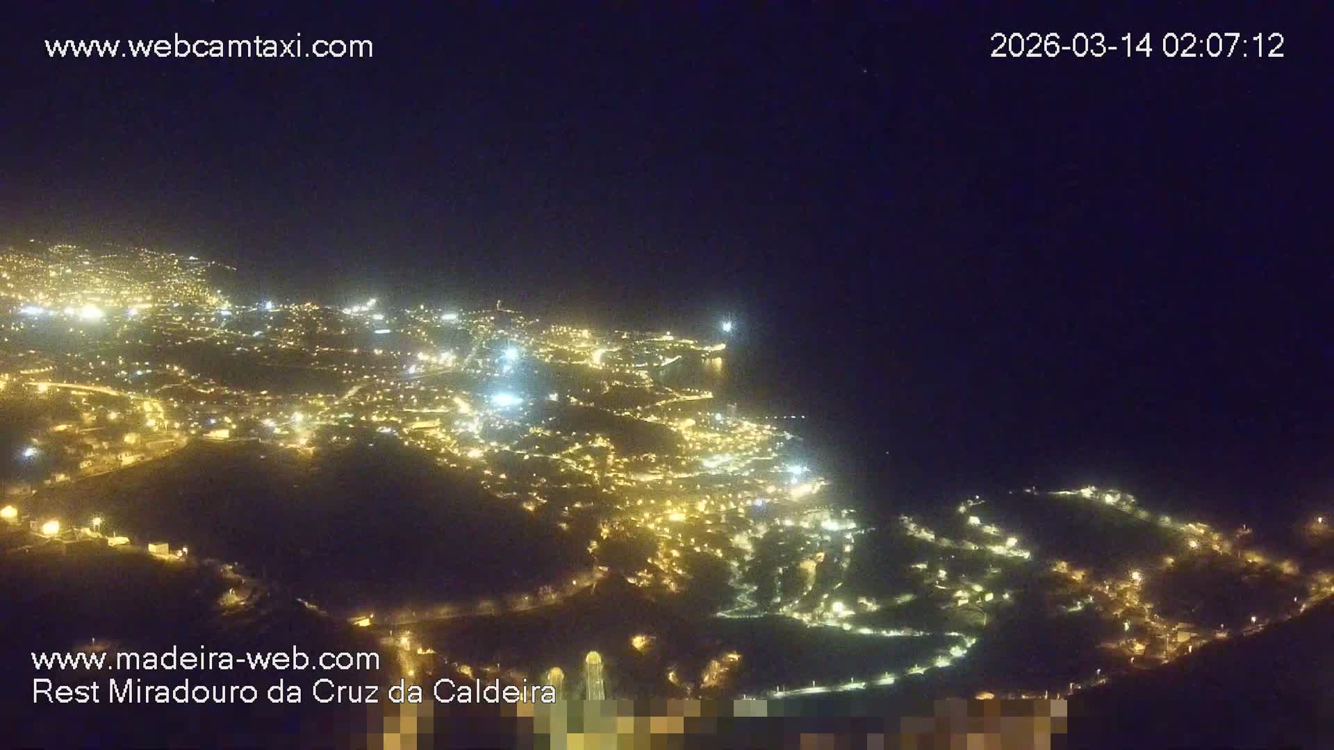 Cruz da Caldeira & West Fucnhal Skyline Live Cam - Camara de Lobos, Madeira, Portugal