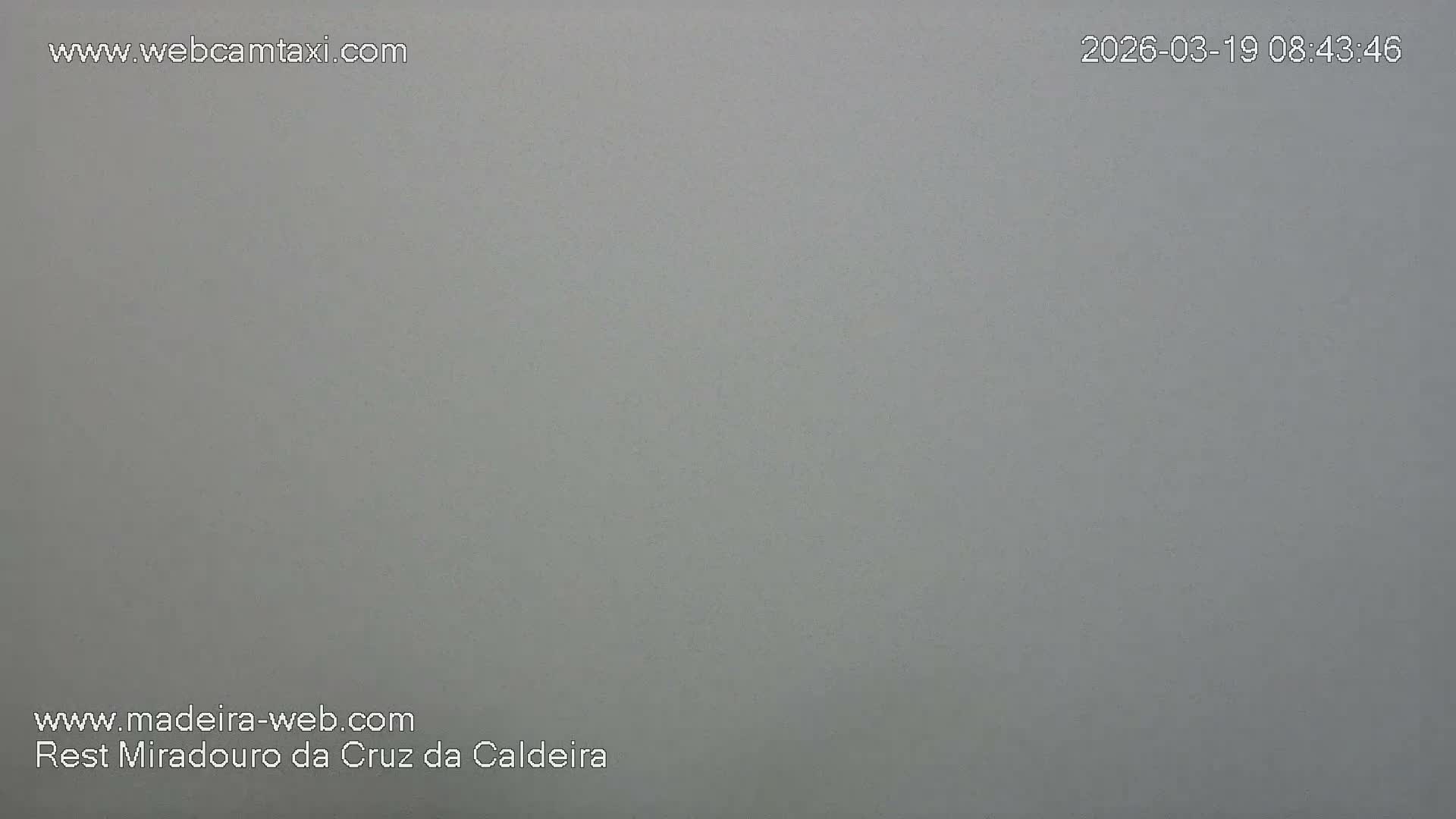 Cruz da Caldeira & West Fucnhal Skyline Live Cam - Camara de Lobos, Madeira, Portugal