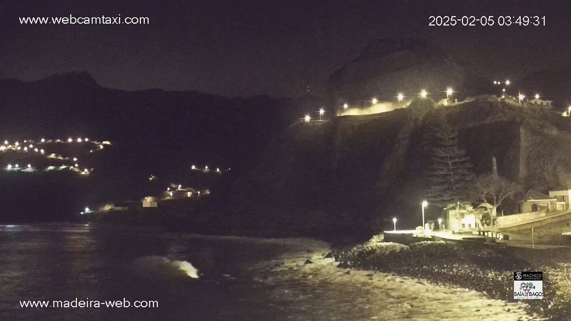 Porto da Cruz Swimming Pools & Atlantic Ocean Live Cam - Machico, Madeira, Portugal