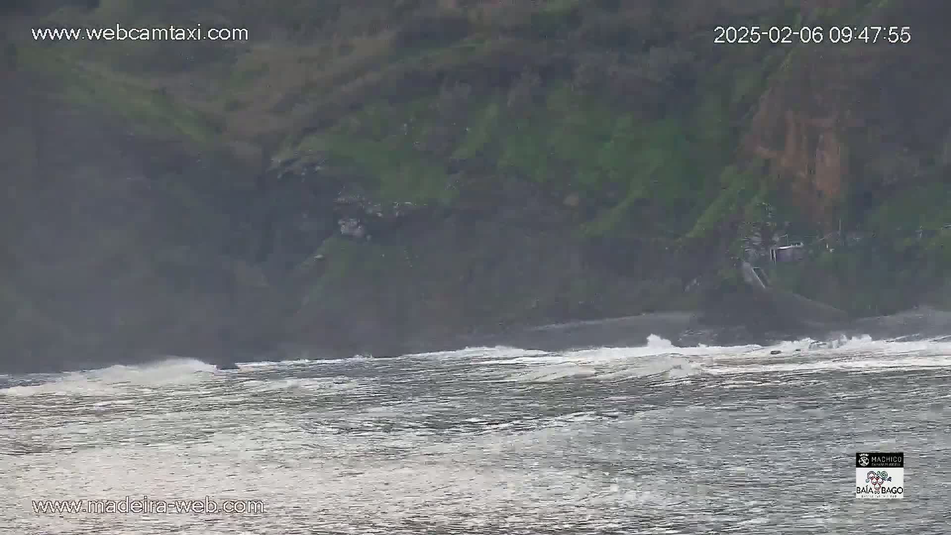 Porto da Cruz Swimming Pools & Atlantic Ocean Live Cam - Machico, Madeira, Portugal