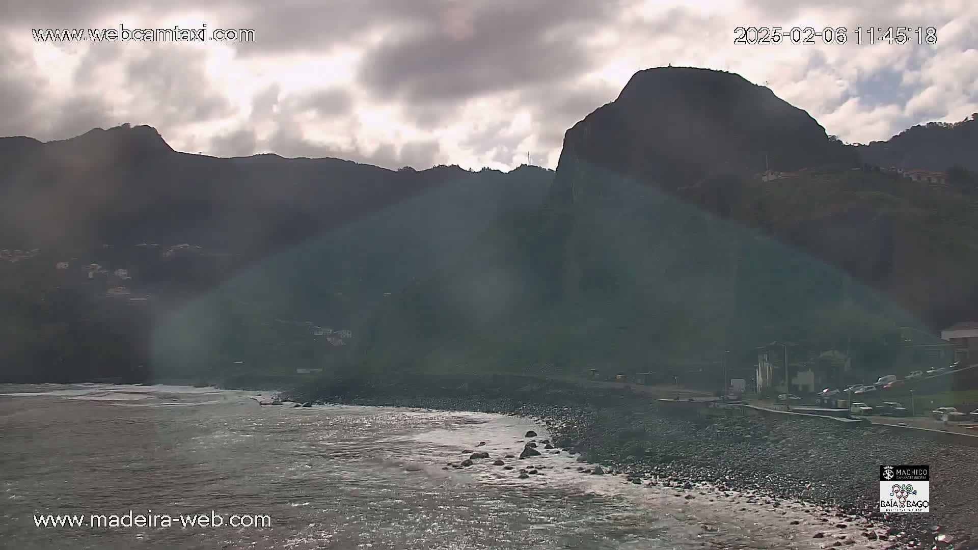 Porto da Cruz Swimming Pools & Atlantic Ocean Live Cam - Machico, Madeira, Portugal