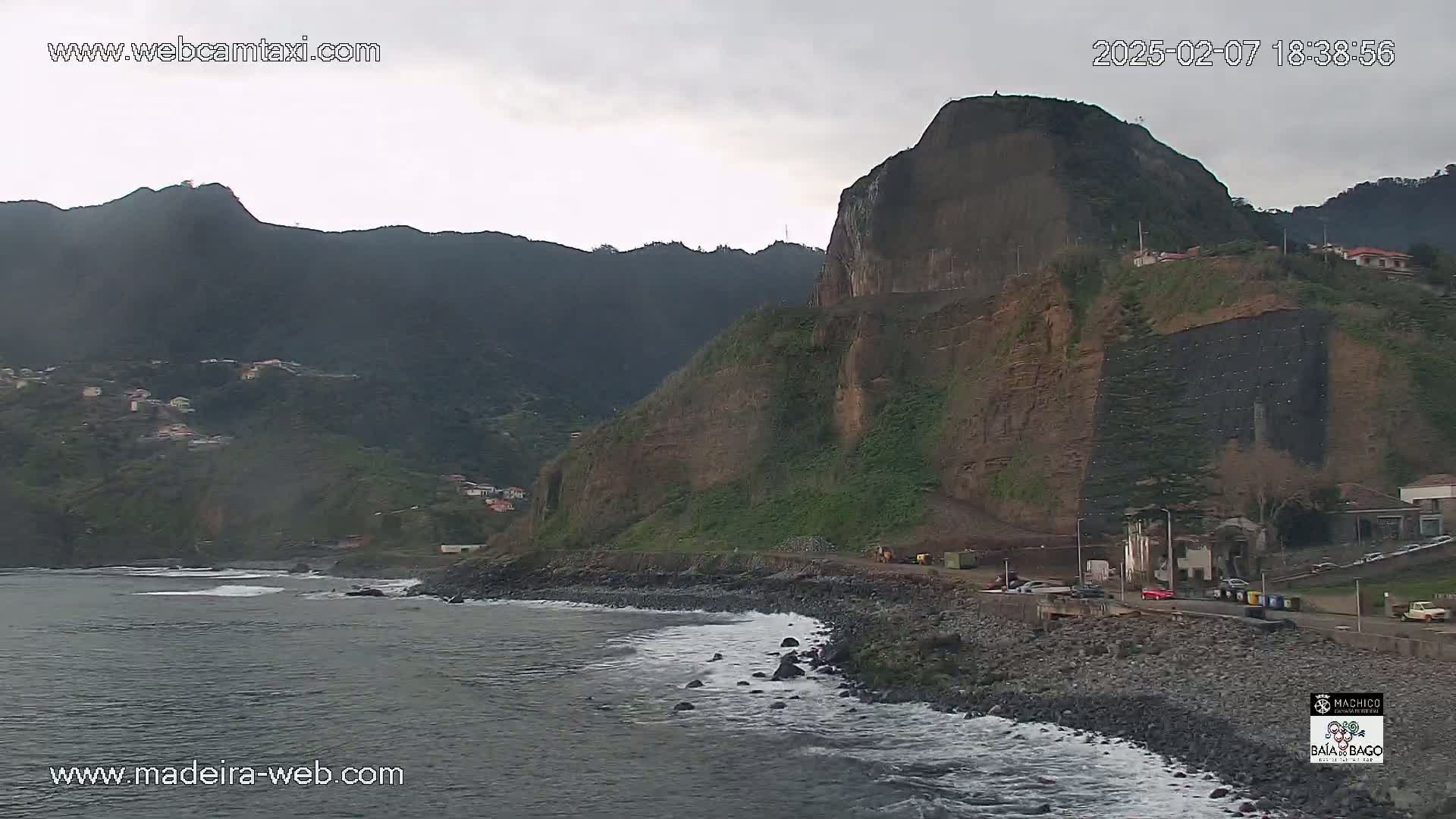Porto da Cruz Swimming Pools & Atlantic Ocean Live Cam - Machico, Madeira, Portugal