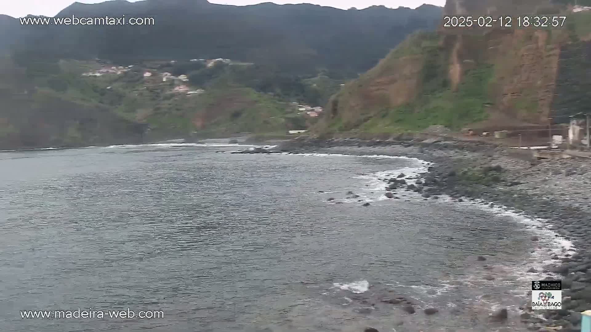 Porto da Cruz Swimming Pools & Atlantic Ocean Live Cam - Machico, Madeira, Portugal