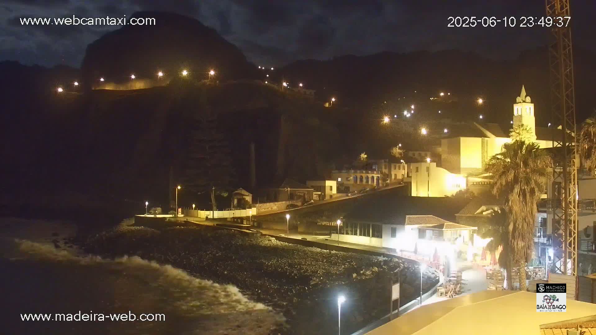 Porto da Cruz Swimming Pools & Atlantic Ocean Live Cam - Machico, Madeira, Portugal