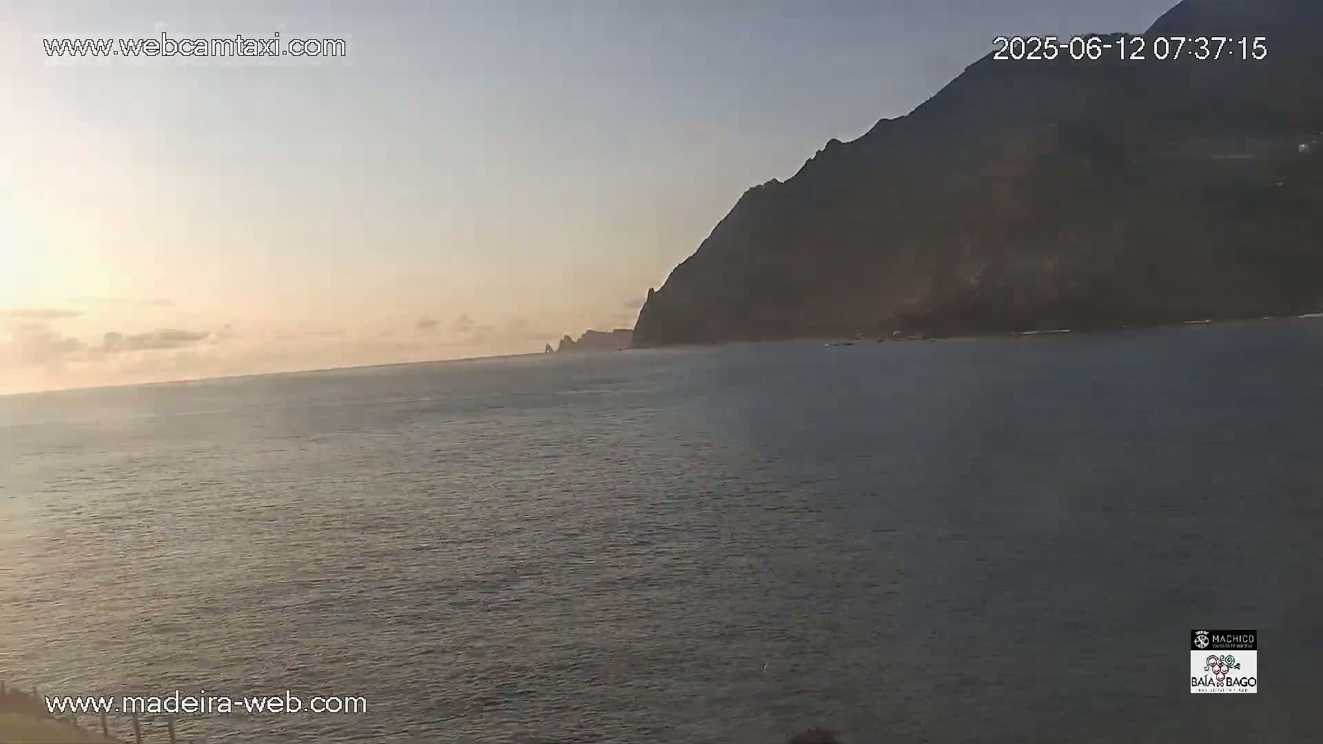 Porto da Cruz Swimming Pools & Atlantic Ocean Live Cam - Machico, Madeira, Portugal