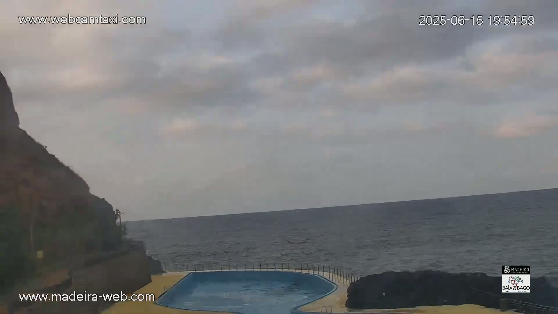 Porto da Cruz Swimming Pools & Atlantic Ocean Live Cam - Machico, Madeira, Portugal