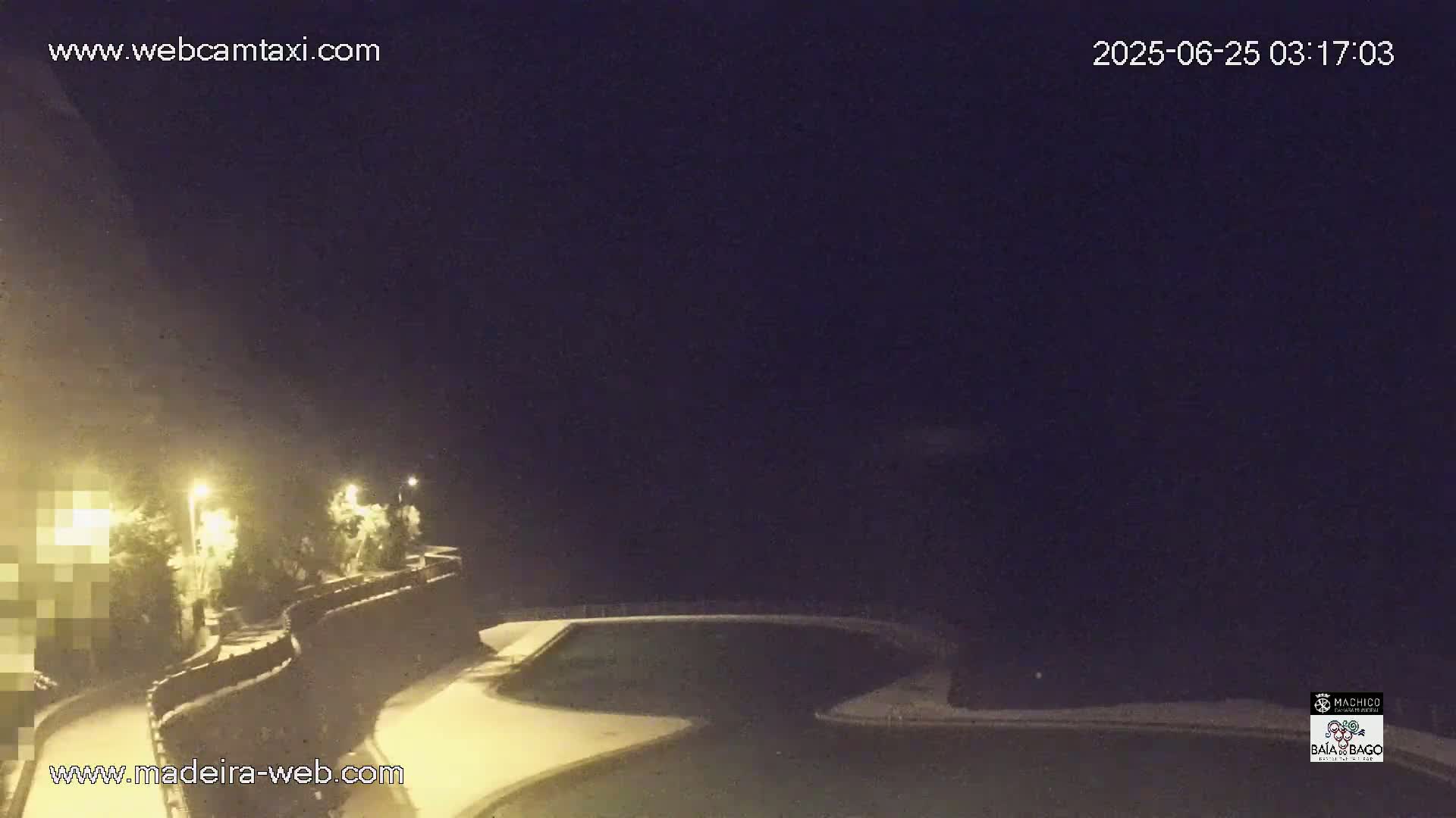 Porto da Cruz Swimming Pools & Atlantic Ocean Live Cam - Machico, Madeira, Portugal