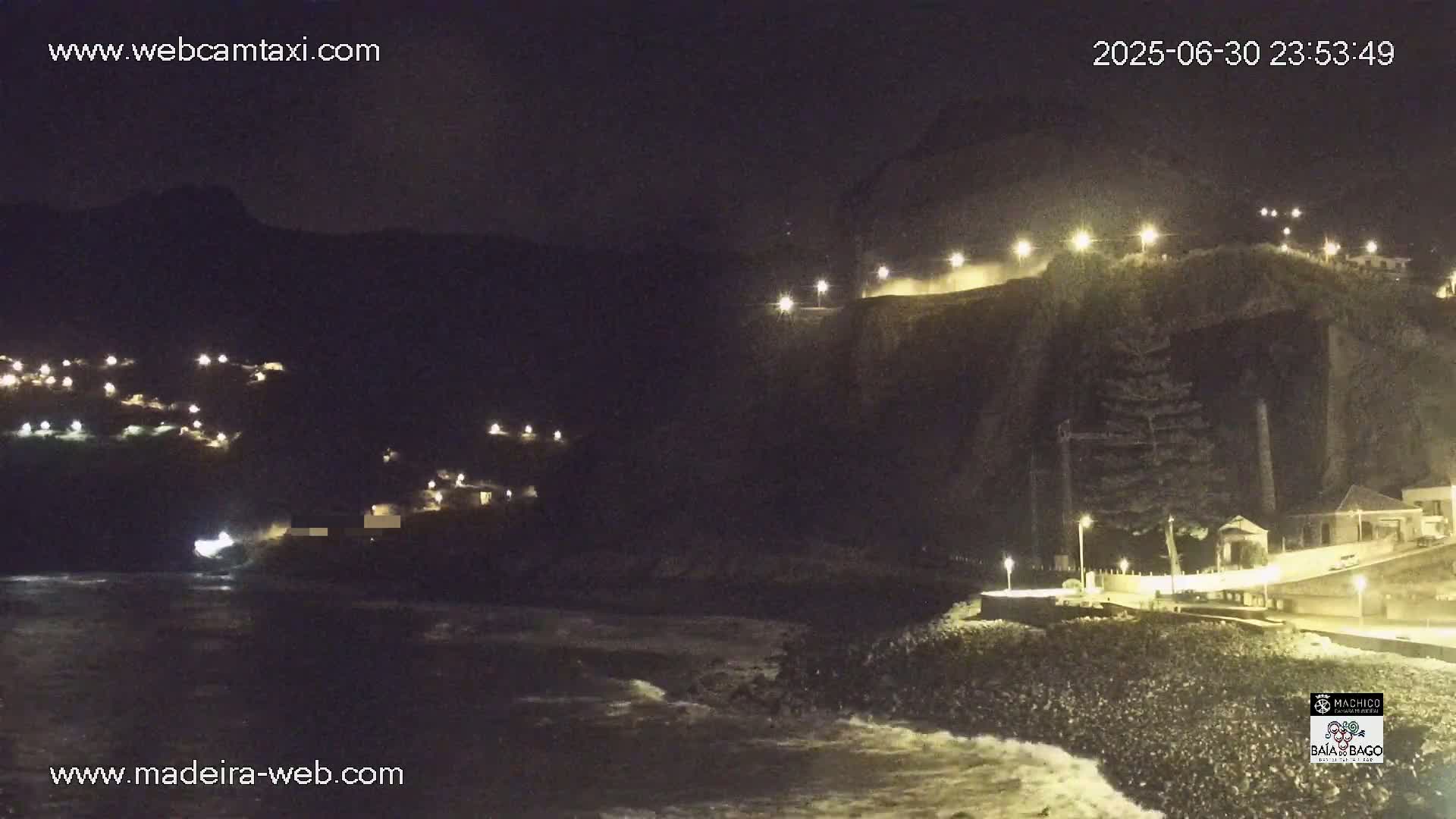 Porto da Cruz Swimming Pools & Atlantic Ocean Live Cam - Machico, Madeira, Portugal