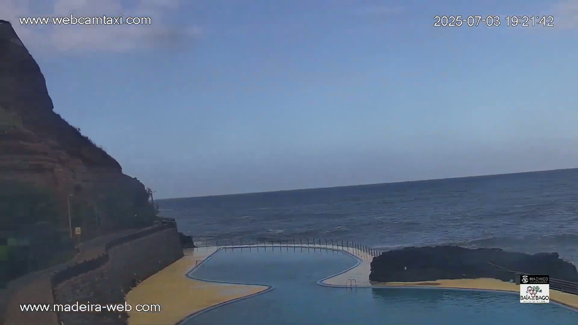 Porto da Cruz Swimming Pools & Atlantic Ocean Live Cam - Machico, Madeira, Portugal