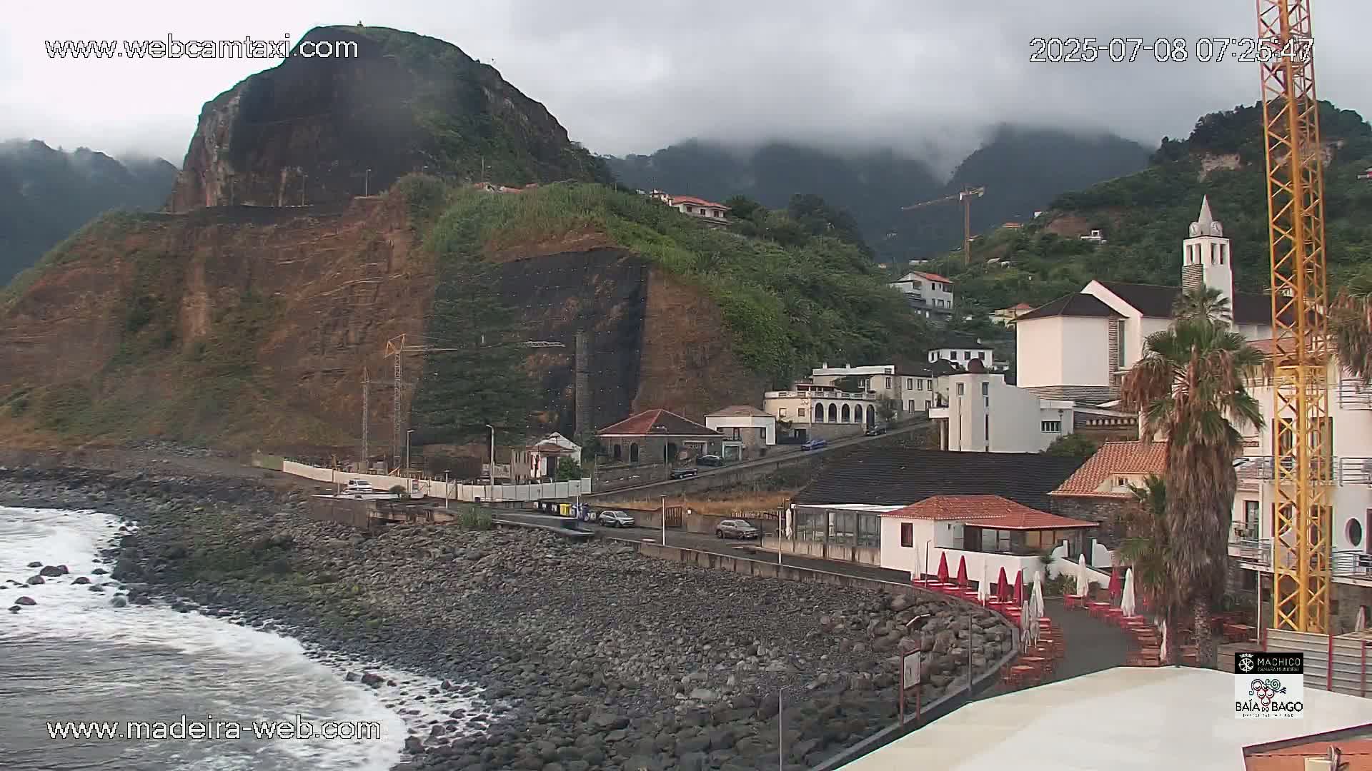 Porto da Cruz Swimming Pools & Atlantic Ocean Live Cam - Machico, Madeira, Portugal