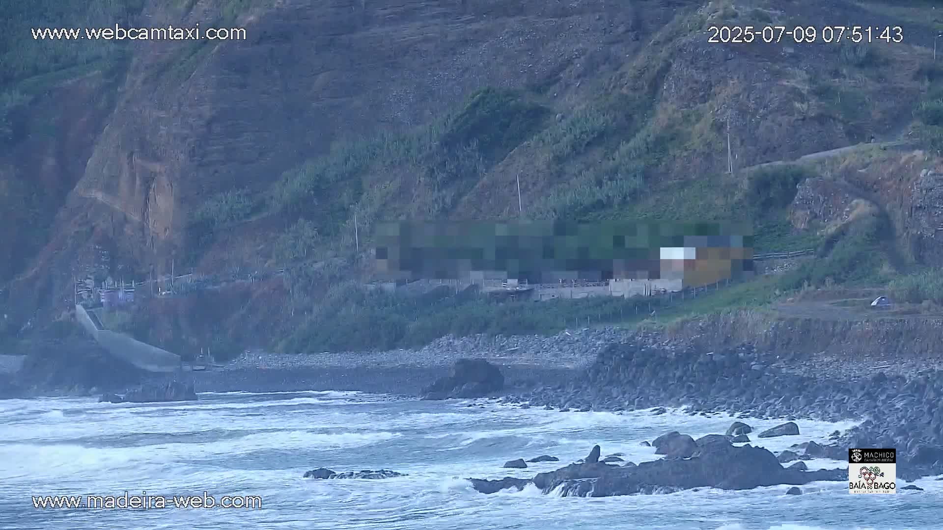 Porto da Cruz Swimming Pools & Atlantic Ocean Live Cam - Machico, Madeira, Portugal