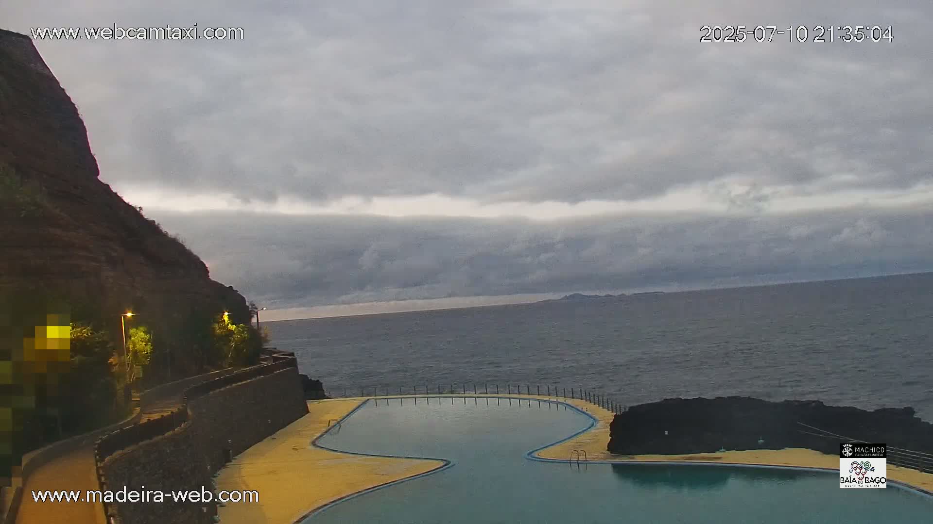 Porto da Cruz Swimming Pools & Atlantic Ocean Live Cam - Machico, Madeira, Portugal