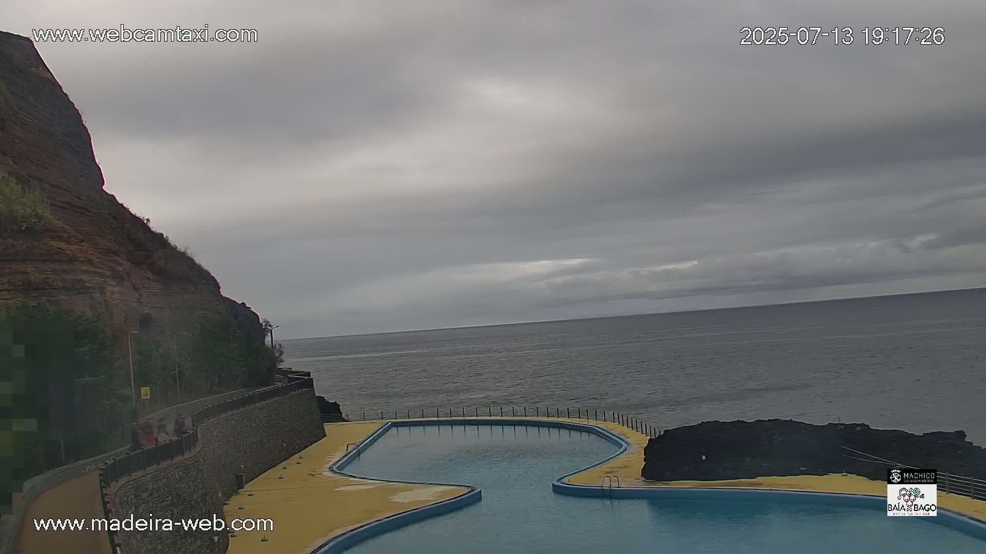 Porto da Cruz Swimming Pools & Atlantic Ocean Live Cam - Machico, Madeira, Portugal
