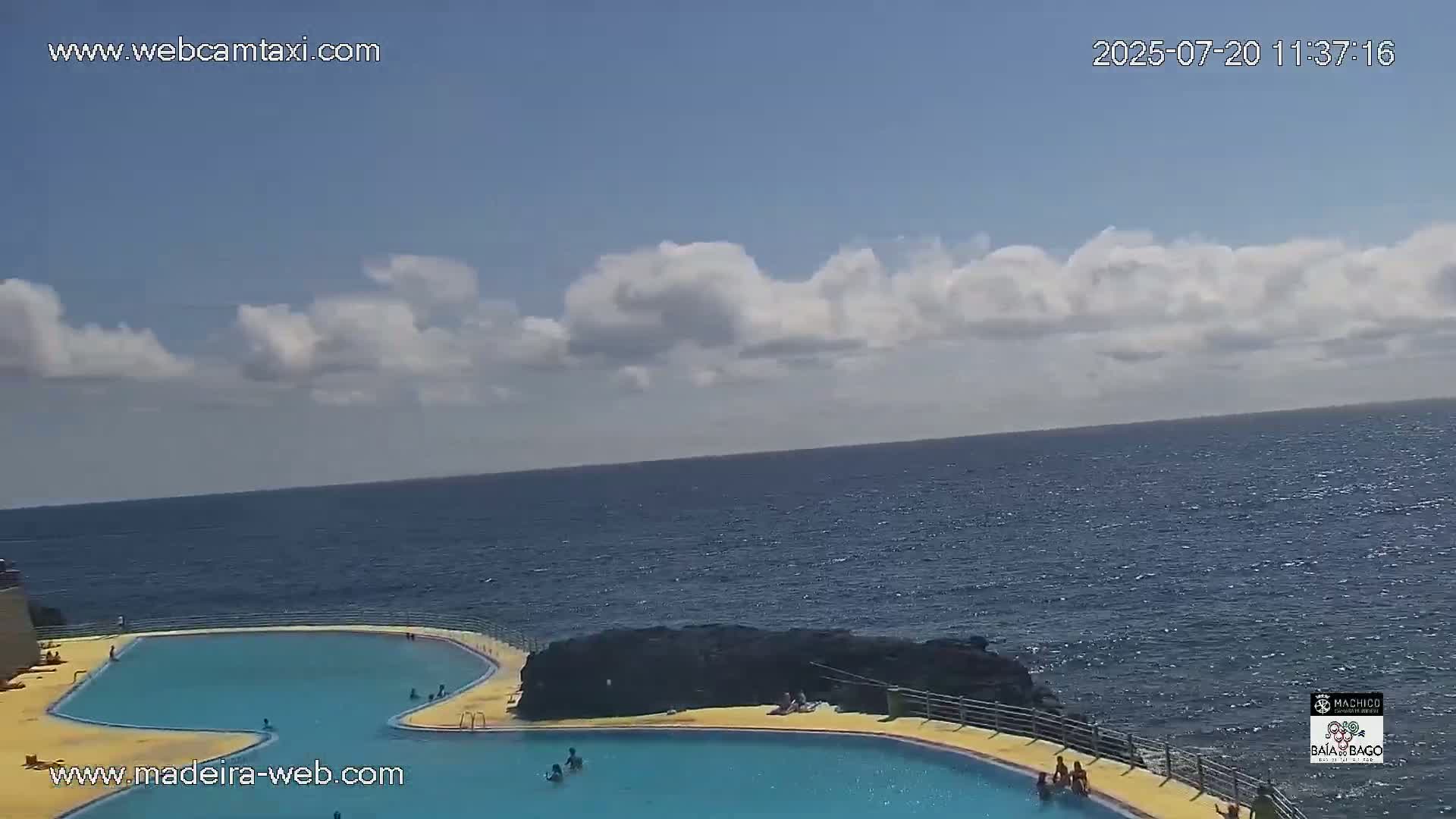 Porto da Cruz Swimming Pools & Atlantic Ocean Live Cam - Machico, Madeira, Portugal