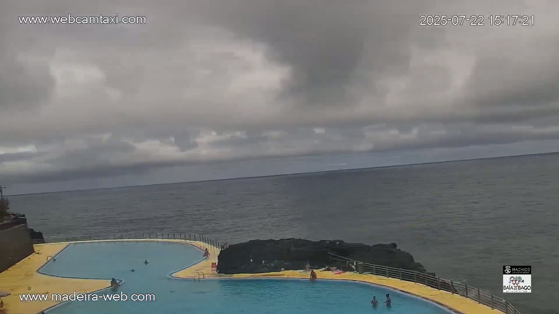 Porto da Cruz Swimming Pools & Atlantic Ocean Live Cam - Machico, Madeira, Portugal