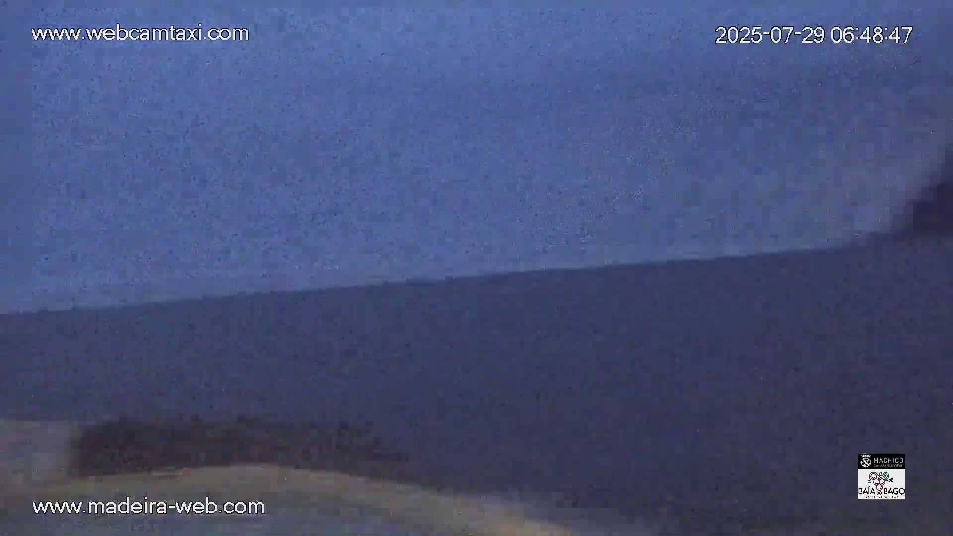 Porto da Cruz Swimming Pools & Atlantic Ocean Live Cam - Machico, Madeira, Portugal