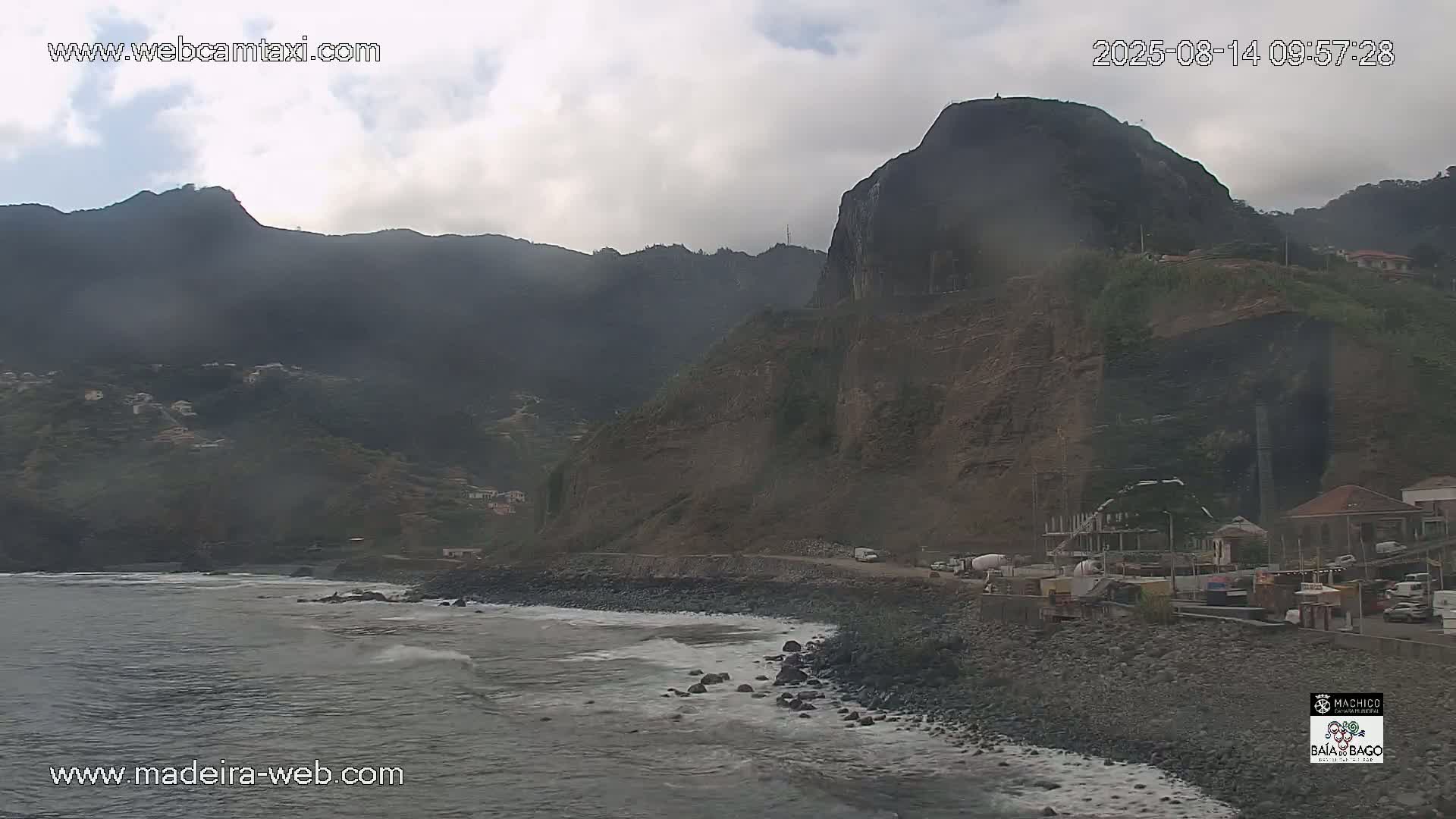 Porto da Cruz Swimming Pools & Atlantic Ocean Live Cam - Machico, Madeira, Portugal