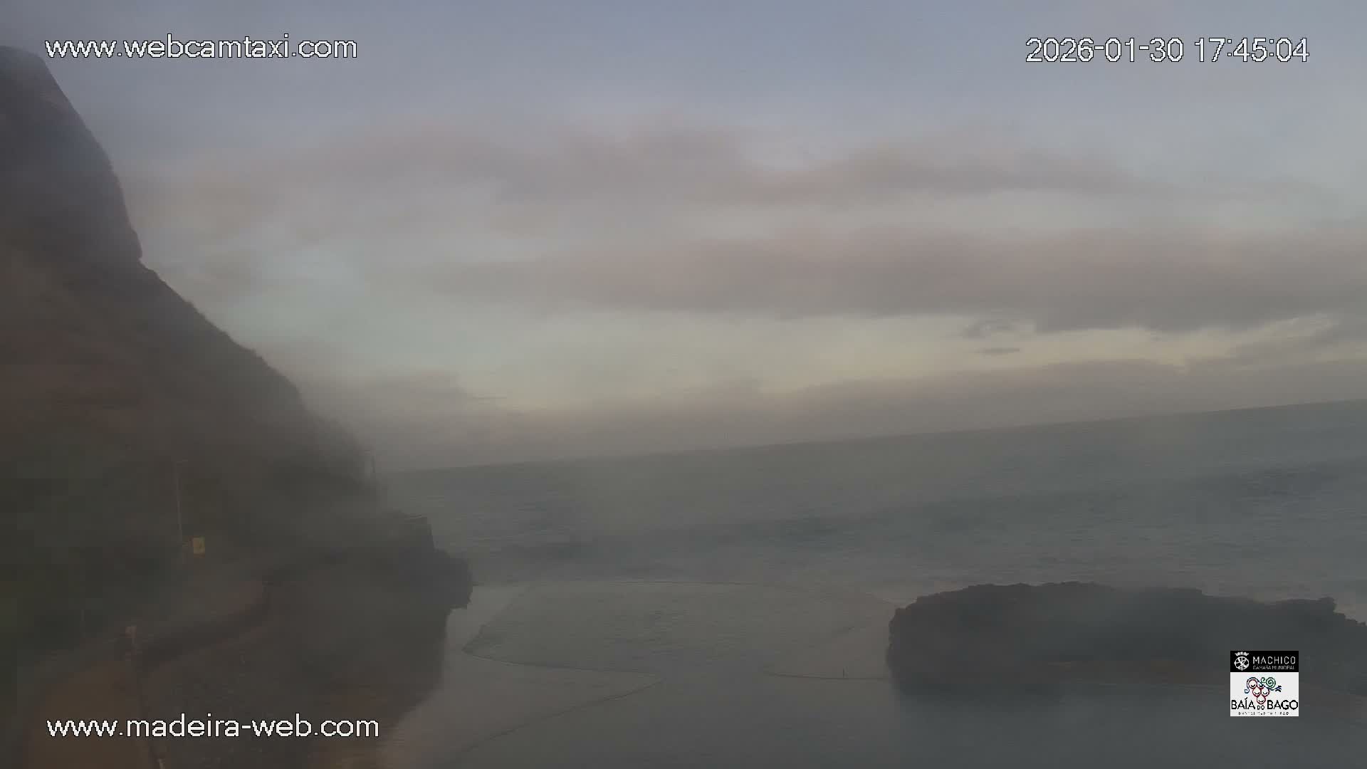 Porto da Cruz Swimming Pools & Atlantic Ocean Live Cam - Machico, Madeira, Portugal