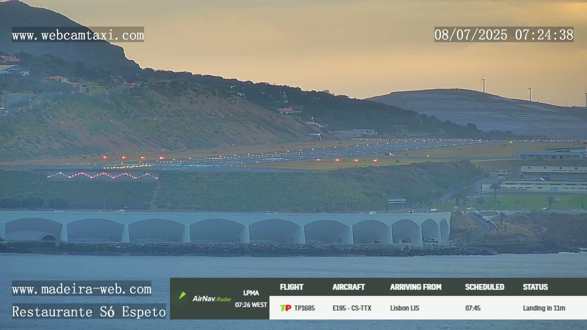 Funchal Cristiano Ronaldo Madeira  International Airport Radio & Live Cam FNC/LPMA - Santa Cruz, Madeira, Portugal