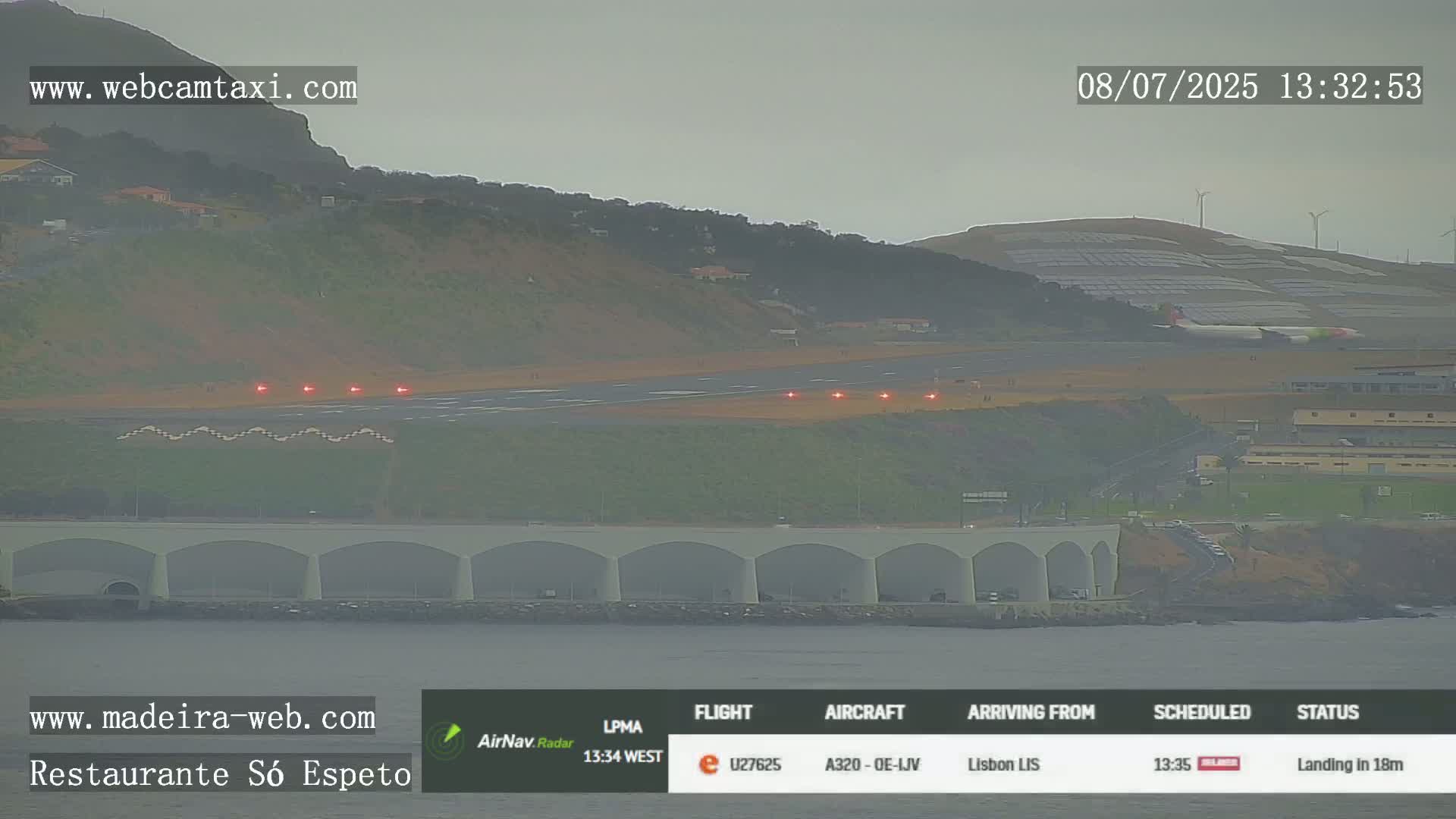 Funchal Cristiano Ronaldo Madeira  International Airport Radio & Live Cam FNC/LPMA - Santa Cruz, Madeira, Portugal