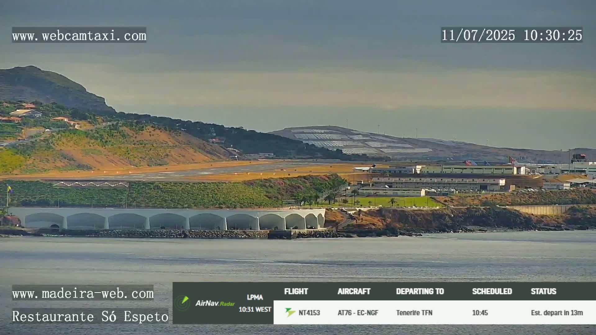 Funchal Cristiano Ronaldo Madeira  International Airport Radio & Live Cam FNC/LPMA - Santa Cruz, Madeira, Portugal