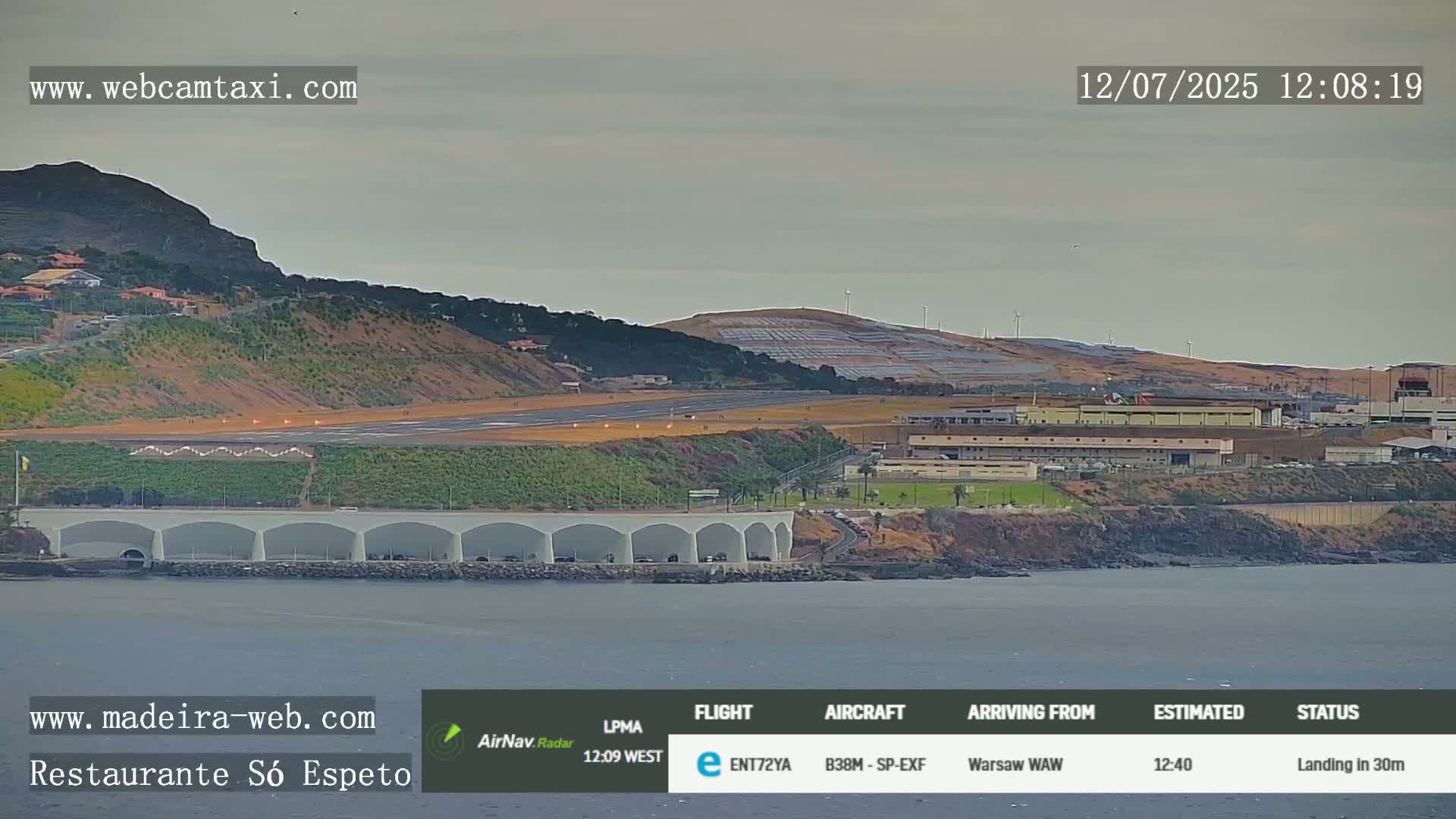 Funchal Cristiano Ronaldo Madeira  International Airport Radio & Live Cam FNC/LPMA - Santa Cruz, Madeira, Portugal