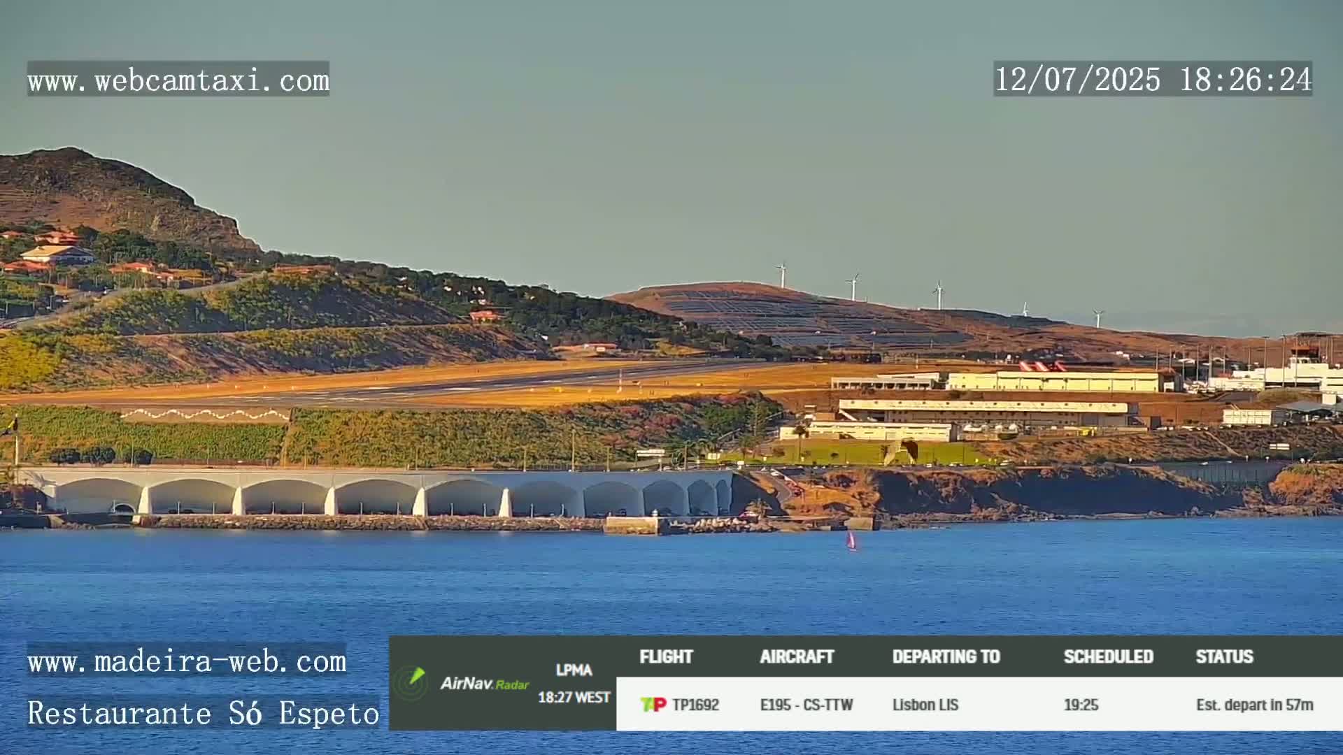 Funchal Cristiano Ronaldo Madeira  International Airport Radio & Live Cam FNC/LPMA - Santa Cruz, Madeira, Portugal