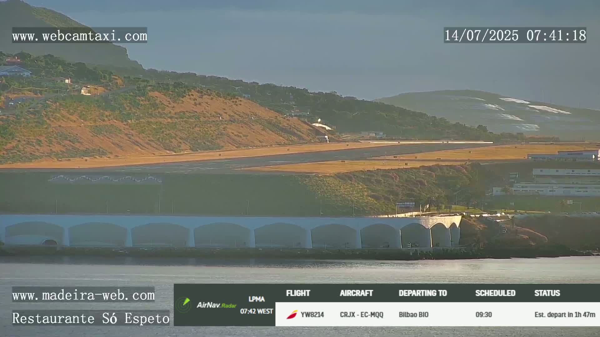 Funchal Cristiano Ronaldo Madeira  International Airport Radio & Live Cam FNC/LPMA - Santa Cruz, Madeira, Portugal