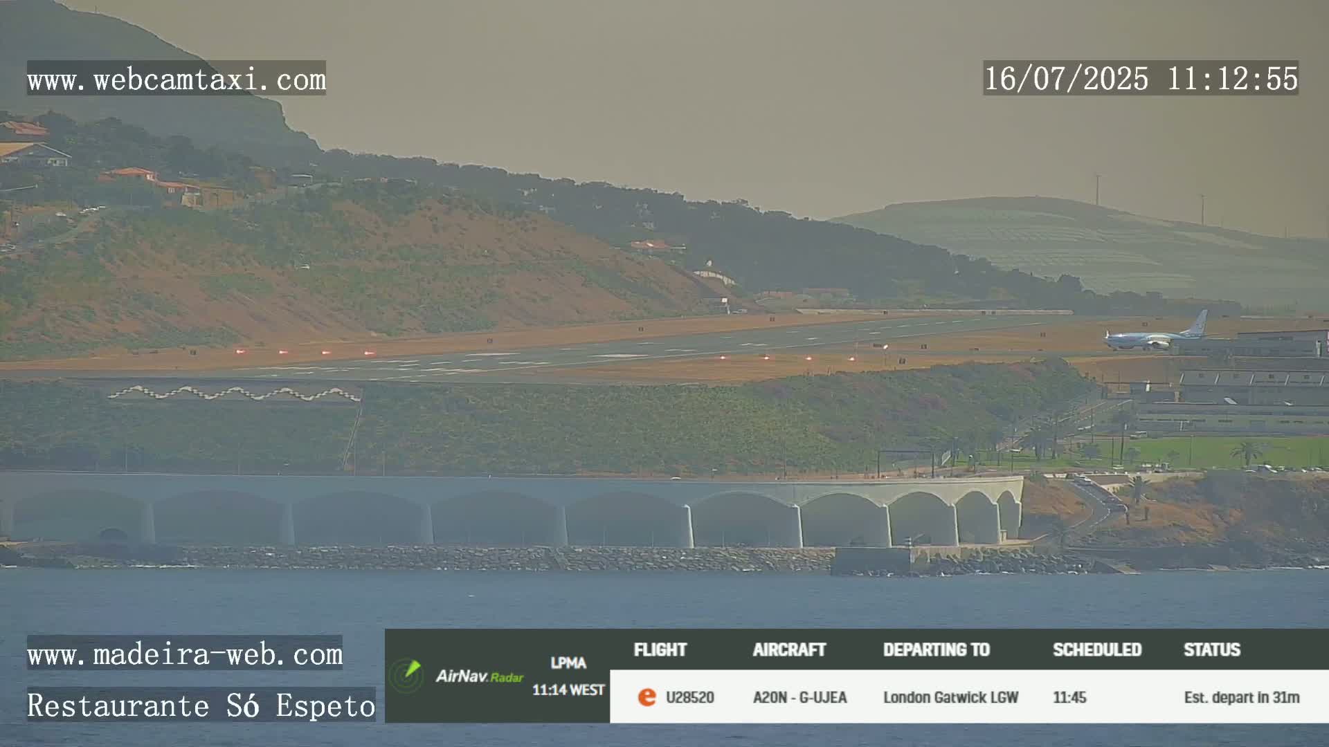 Funchal Cristiano Ronaldo Madeira  International Airport Radio & Live Cam FNC/LPMA - Santa Cruz, Madeira, Portugal