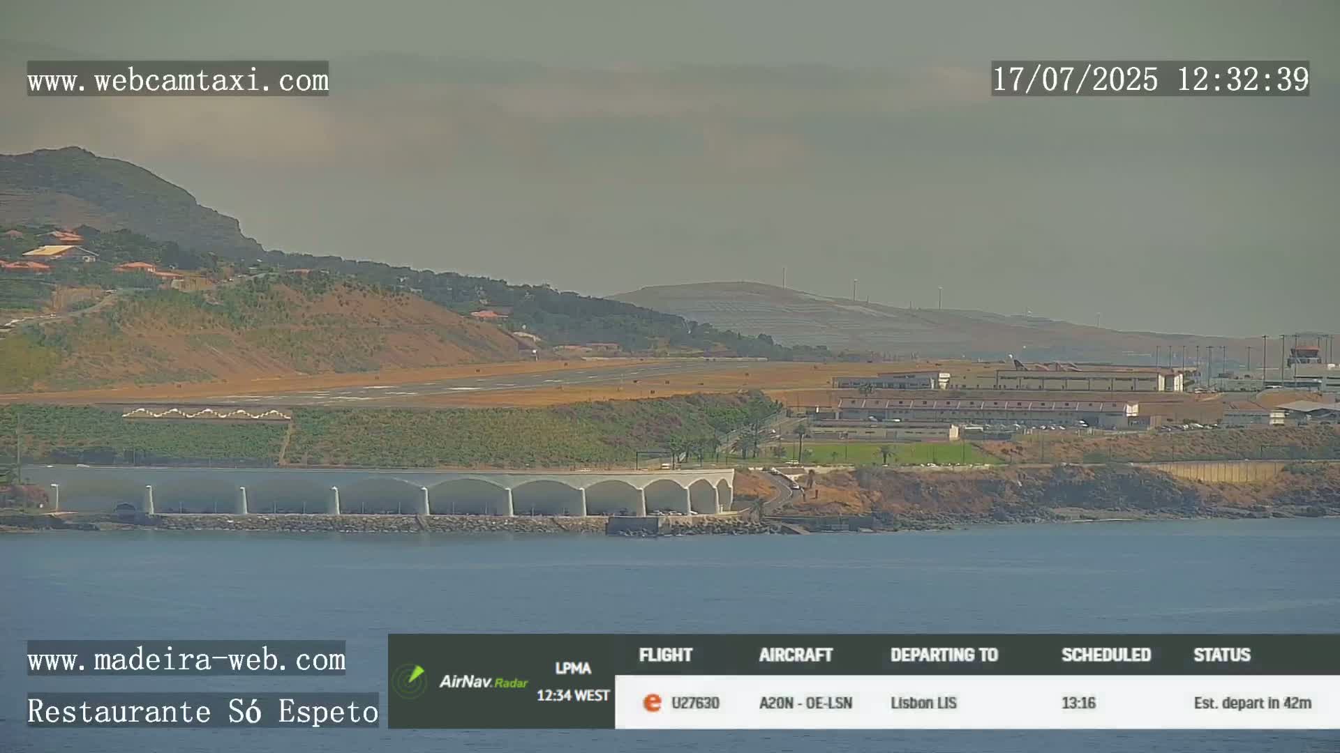 Funchal Cristiano Ronaldo Madeira  International Airport Radio & Live Cam FNC/LPMA - Santa Cruz, Madeira, Portugal
