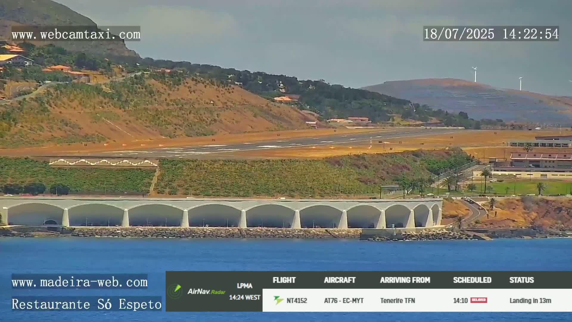 Funchal Cristiano Ronaldo Madeira  International Airport Radio & Live Cam FNC/LPMA - Santa Cruz, Madeira, Portugal