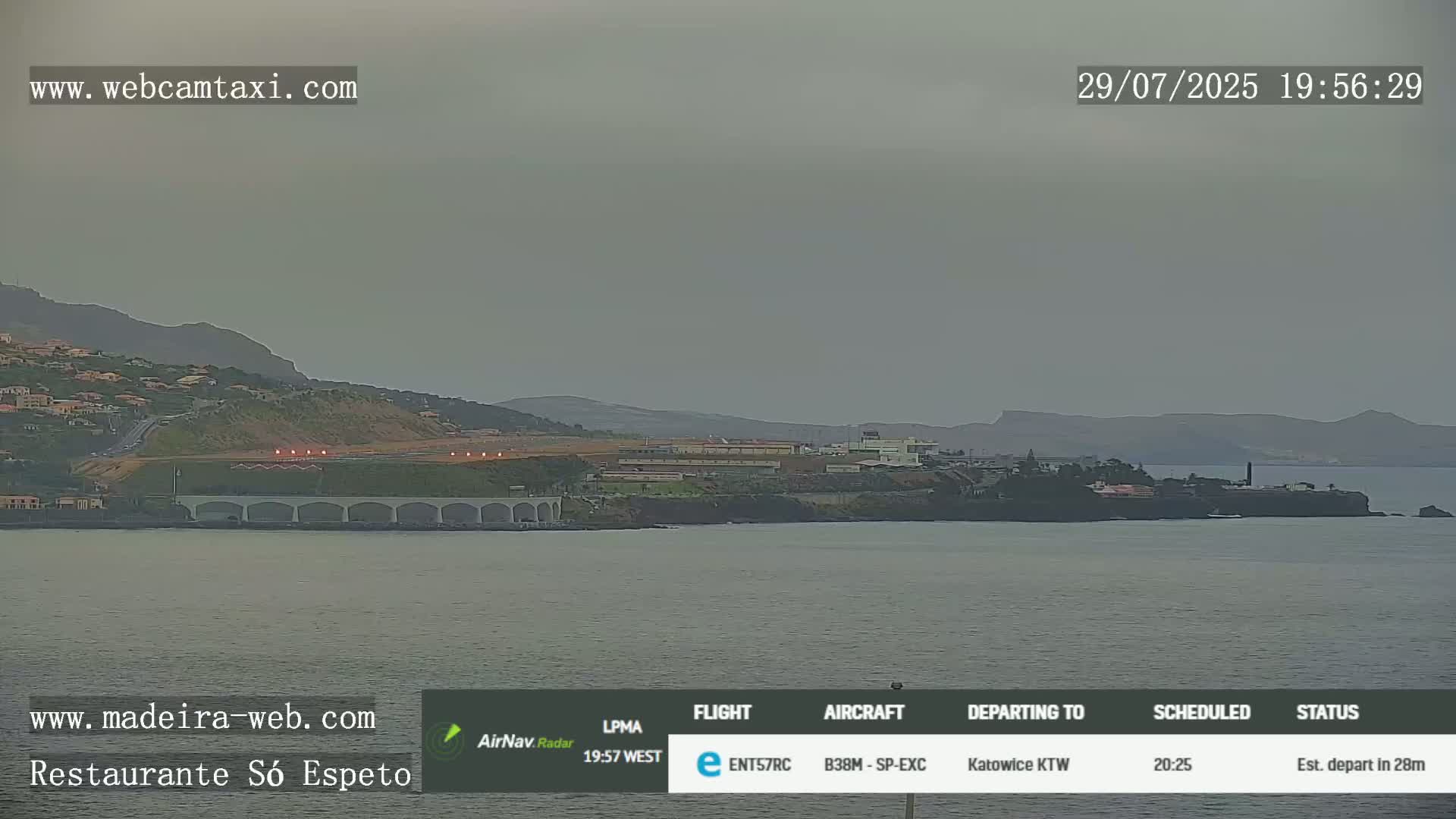 Funchal Cristiano Ronaldo Madeira  International Airport Radio & Live Cam FNC/LPMA - Santa Cruz, Madeira, Portugal